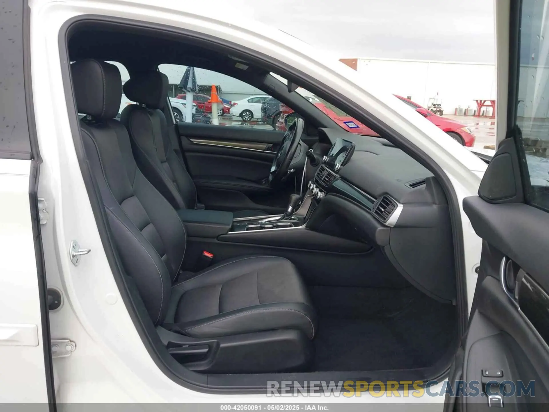 5 Photograph of a damaged car 1HGCV1F31NA075864 HONDA ACCORD 2022