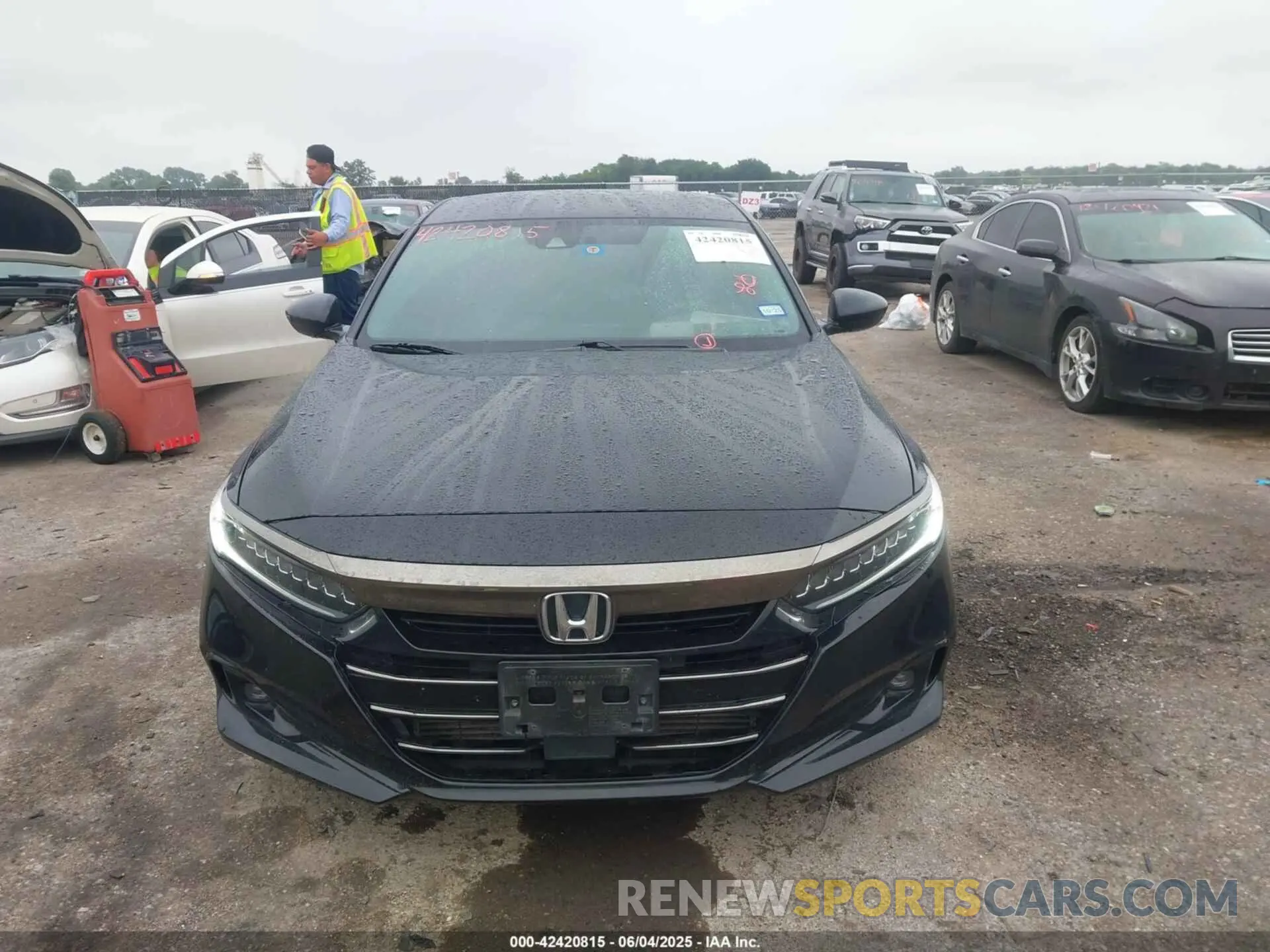 12 Photograph of a damaged car 1HGCV1F31NA085004 HONDA ACCORD 2022