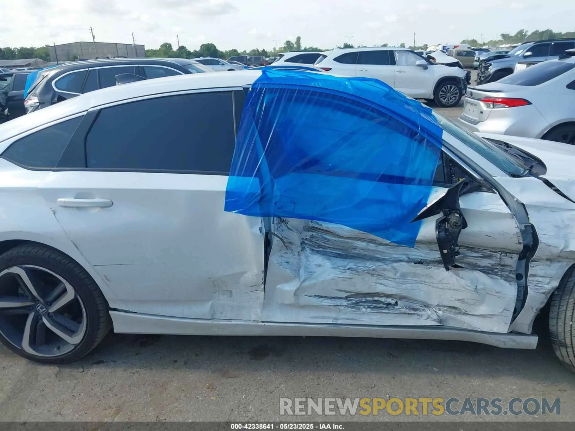 13 Photograph of a damaged car 1HGCV1F31NA086170 HONDA ACCORD 2022