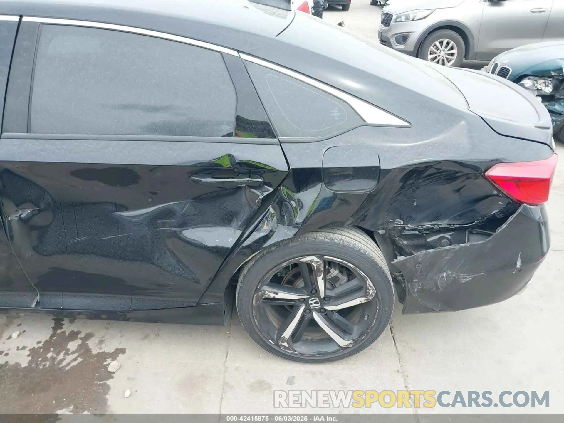 6 Photograph of a damaged car 1HGCV1F31NA098948 HONDA ACCORD 2022