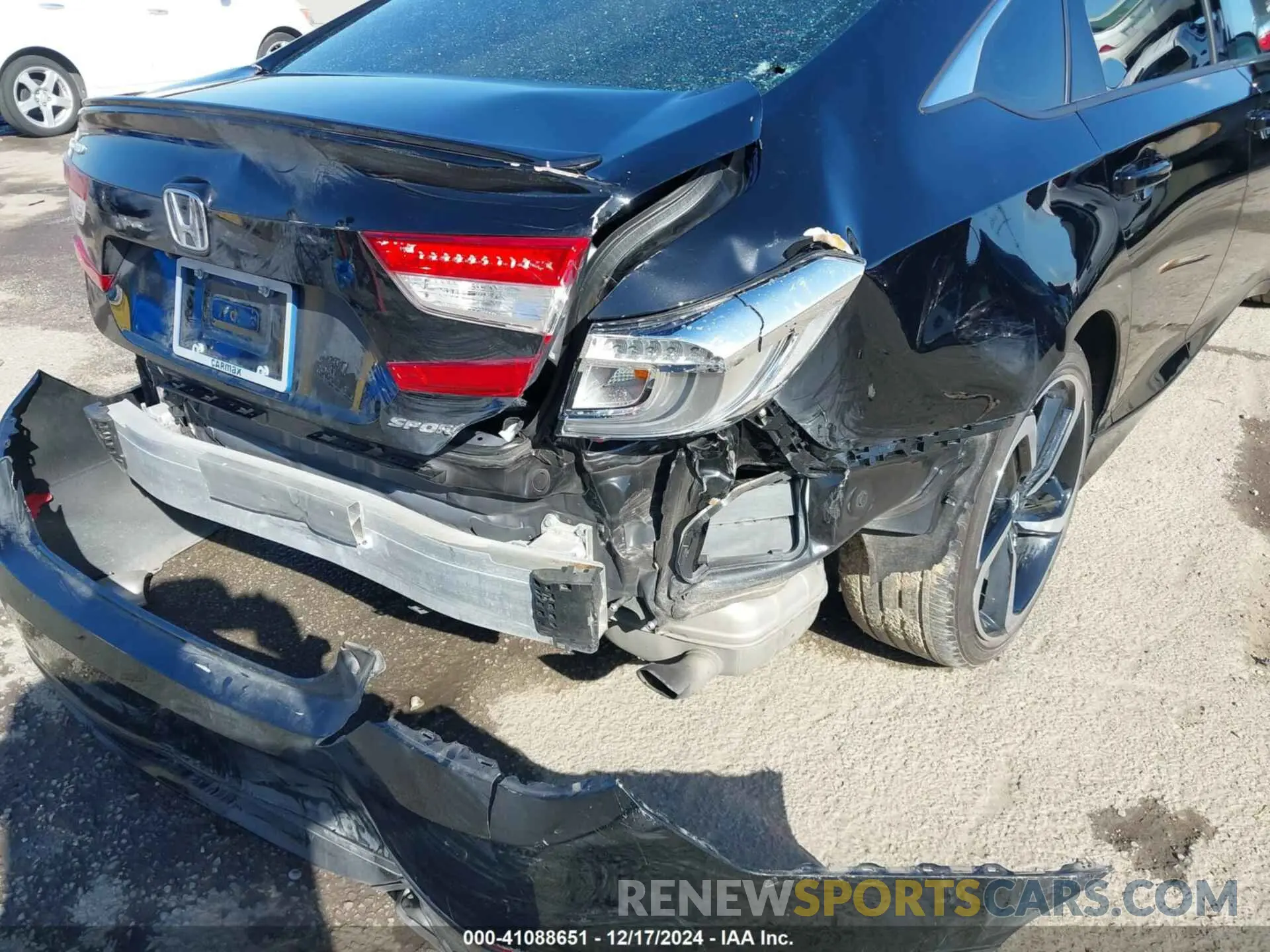 6 Photograph of a damaged car 1HGCV1F31NA118079 HONDA ACCORD 2022