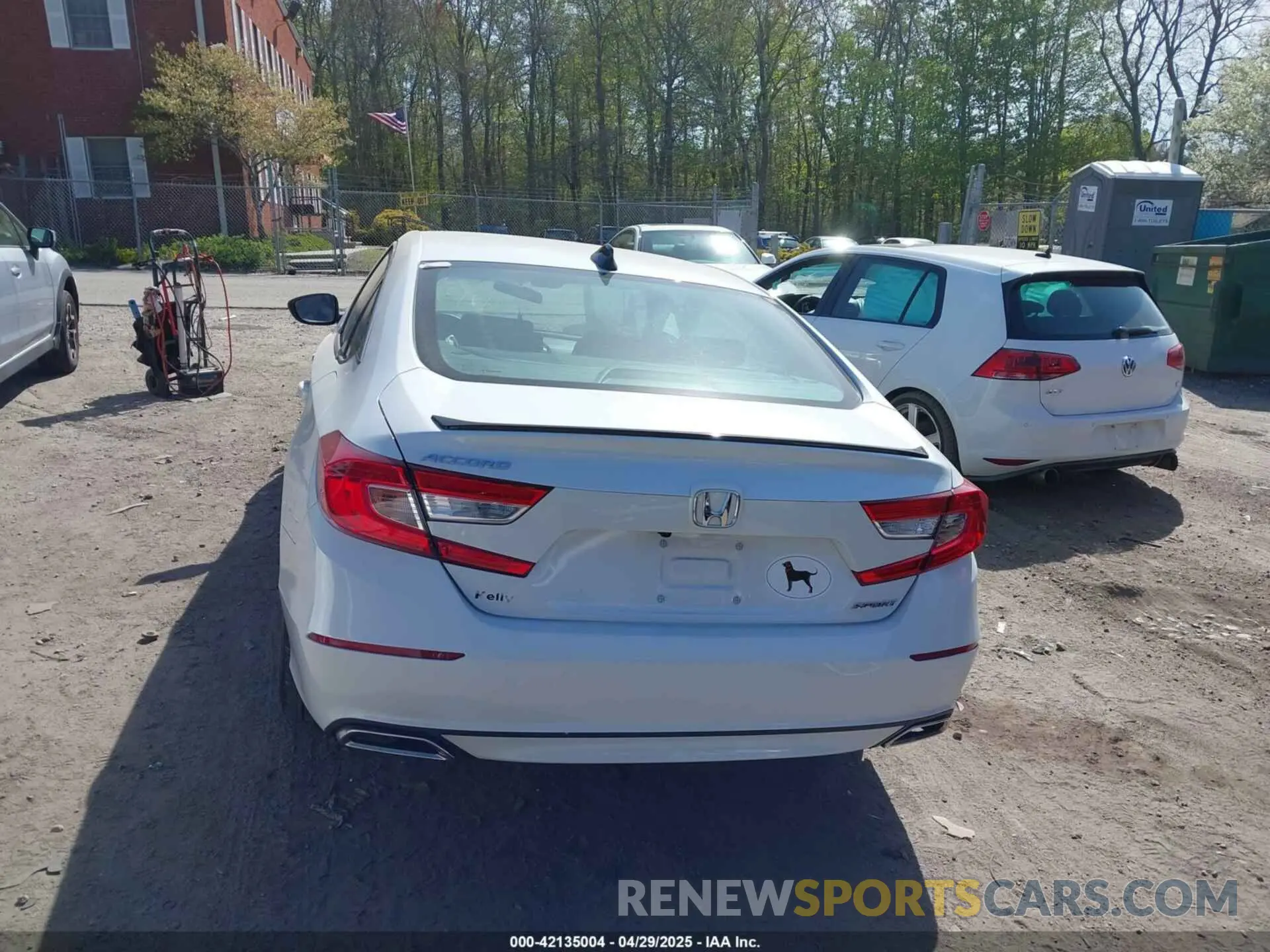 16 Photograph of a damaged car 1HGCV1F31NA124058 HONDA ACCORD 2022