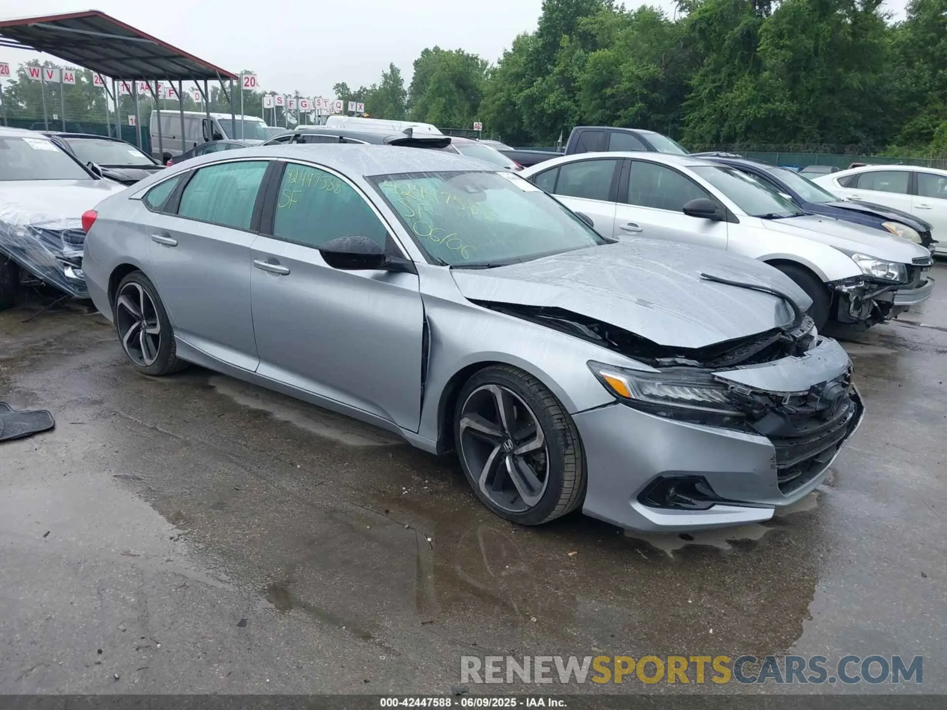 1 Photograph of a damaged car 1HGCV1F32NA012613 HONDA ACCORD 2022
