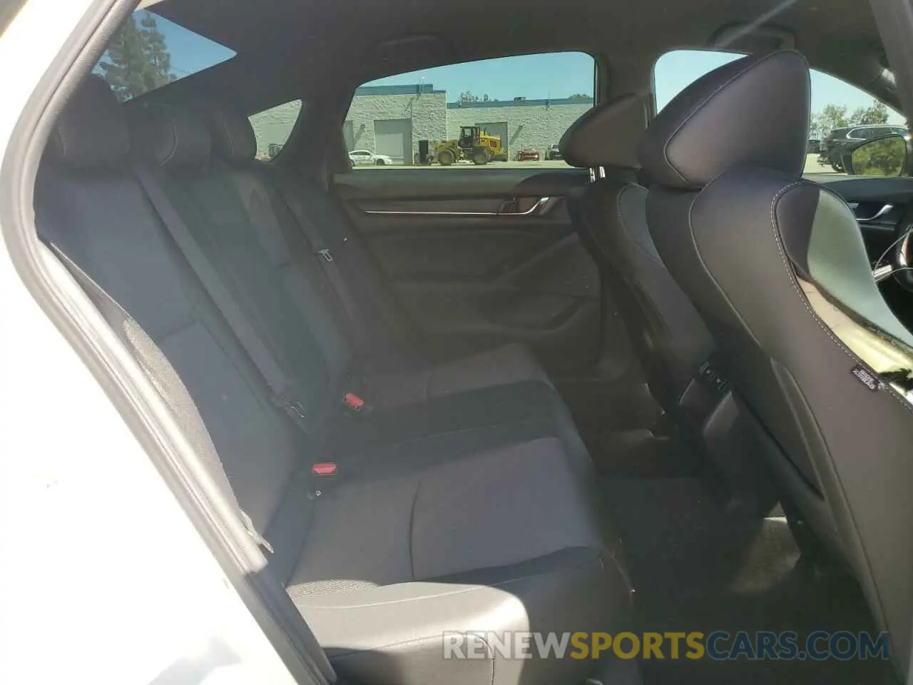 10 Photograph of a damaged car 1HGCV1F32NA084850 HONDA ACCORD 2022