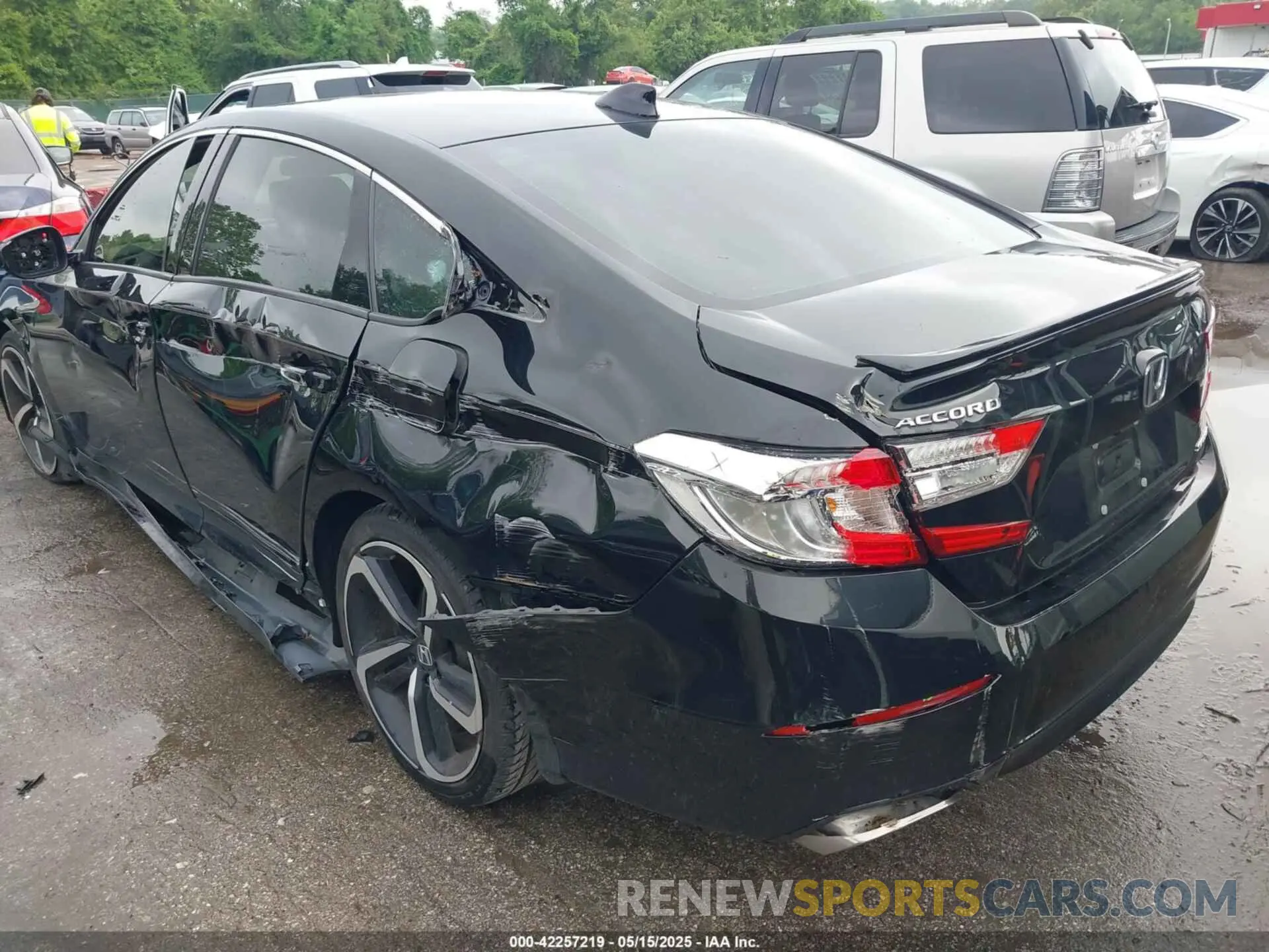 18 Photograph of a damaged car 1HGCV1F32NA111237 HONDA ACCORD 2022