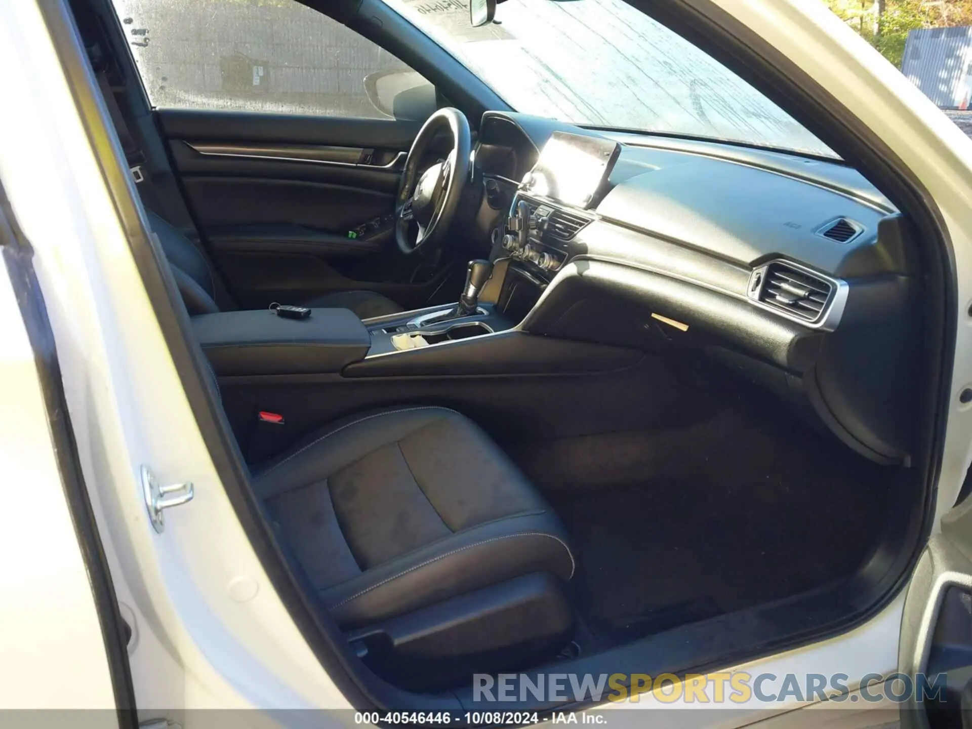 5 Photograph of a damaged car 1HGCV1F33NA024320 HONDA ACCORD 2022