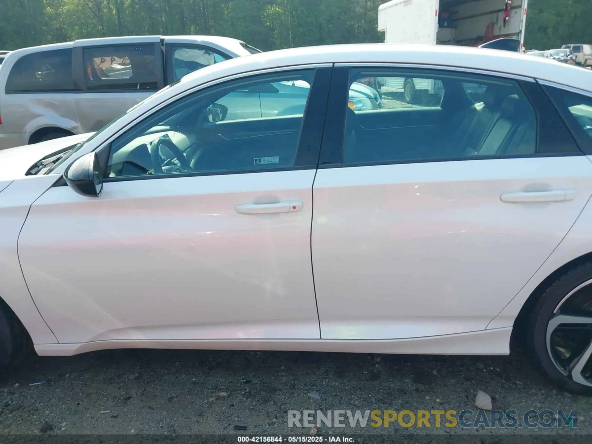 14 Photograph of a damaged car 1HGCV1F33NA024348 HONDA ACCORD 2022
