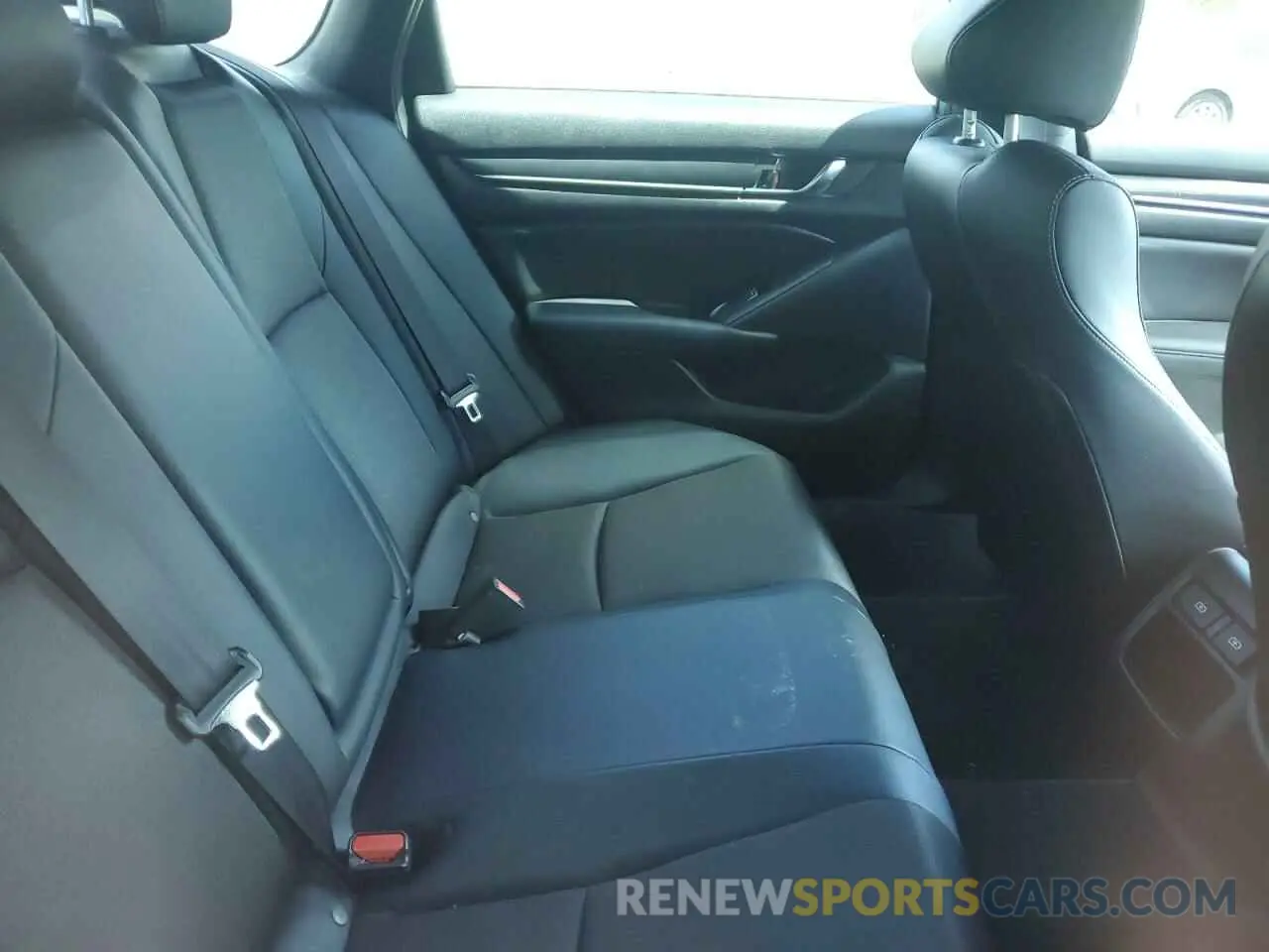 10 Photograph of a damaged car 1HGCV1F33NA035494 HONDA ACCORD 2022