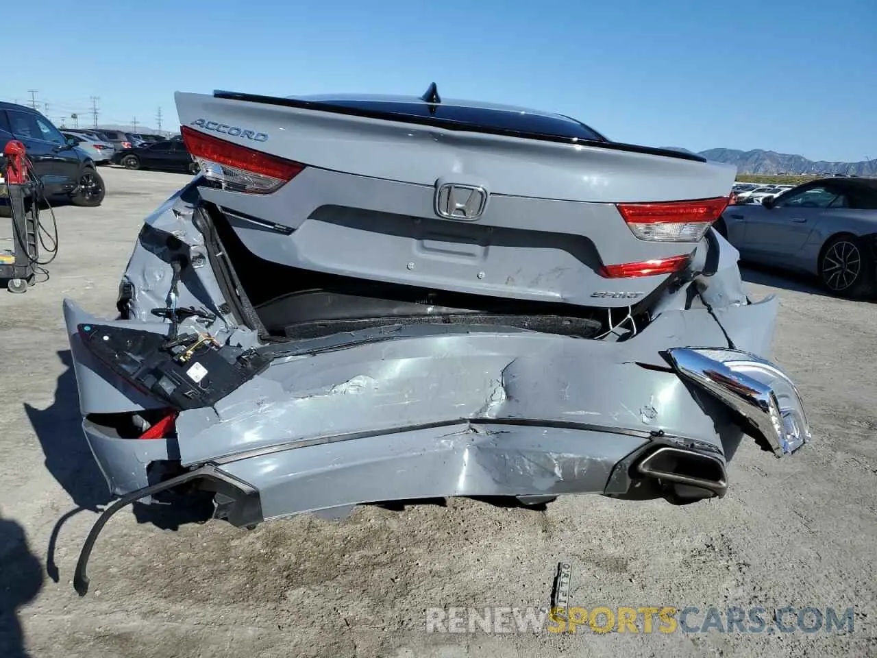 6 Photograph of a damaged car 1HGCV1F33NA078443 HONDA ACCORD 2022