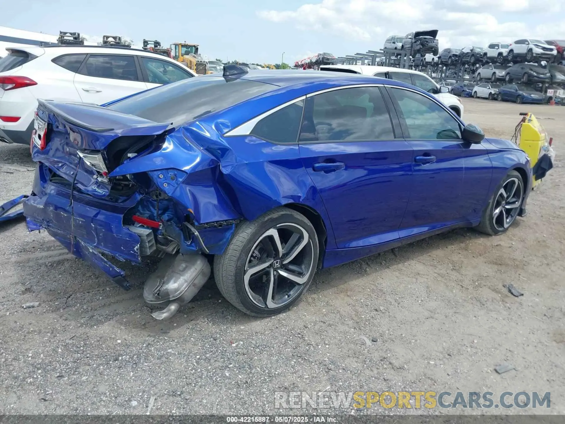 4 Photograph of a damaged car 1HGCV1F33NA083674 HONDA ACCORD 2022