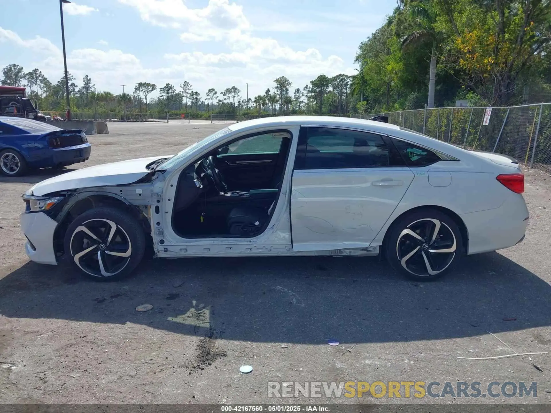 14 Photograph of a damaged car 1HGCV1F33NA101820 HONDA ACCORD 2022