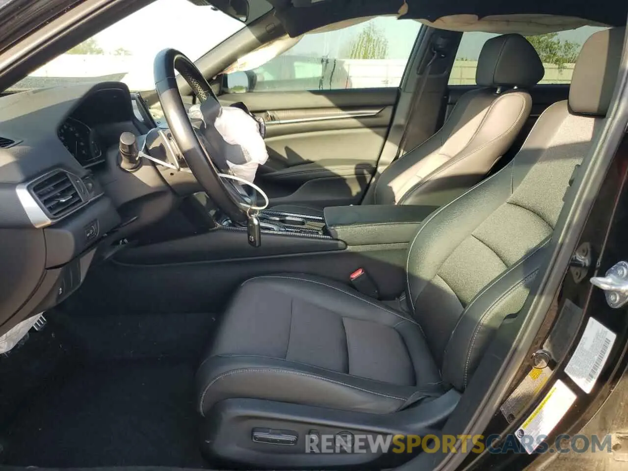 7 Photograph of a damaged car 1HGCV1F33NA108637 HONDA ACCORD 2022