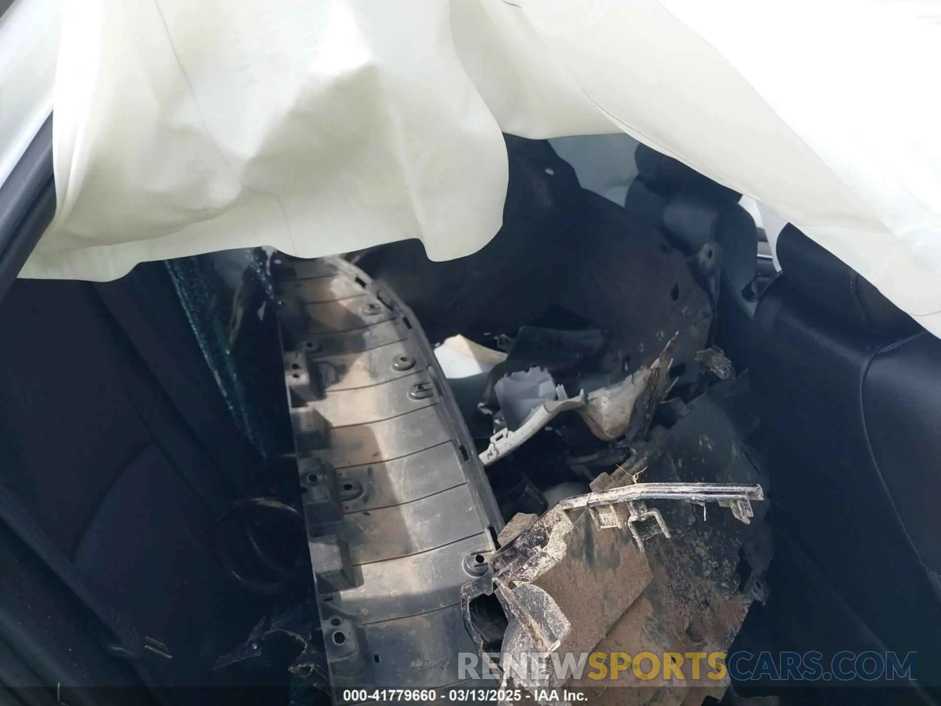 8 Photograph of a damaged car 1HGCV1F33NA115426 HONDA ACCORD 2022