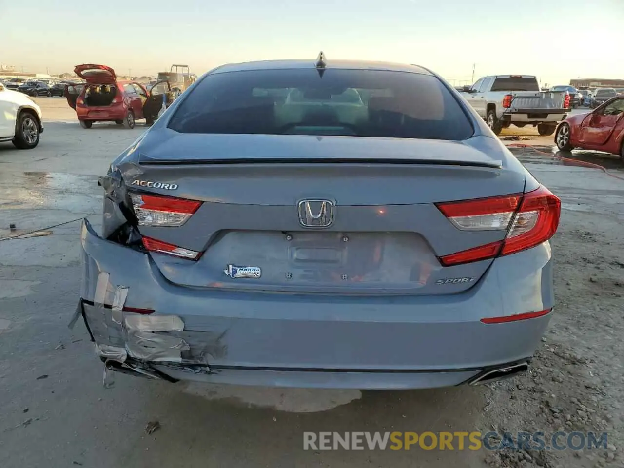 6 Photograph of a damaged car 1HGCV1F33NA121100 HONDA ACCORD 2022