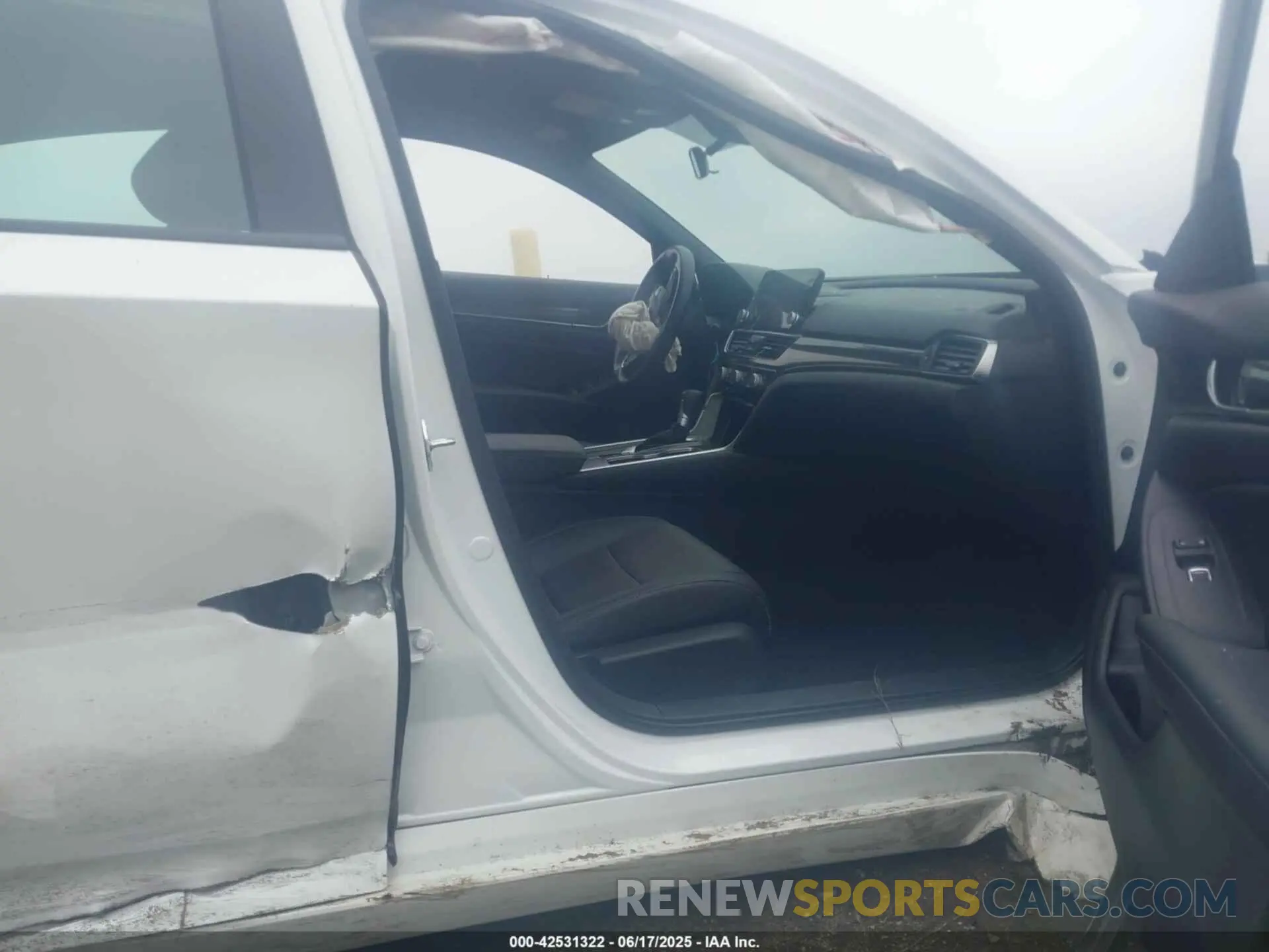 5 Photograph of a damaged car 1HGCV1F34NA035150 HONDA ACCORD 2022