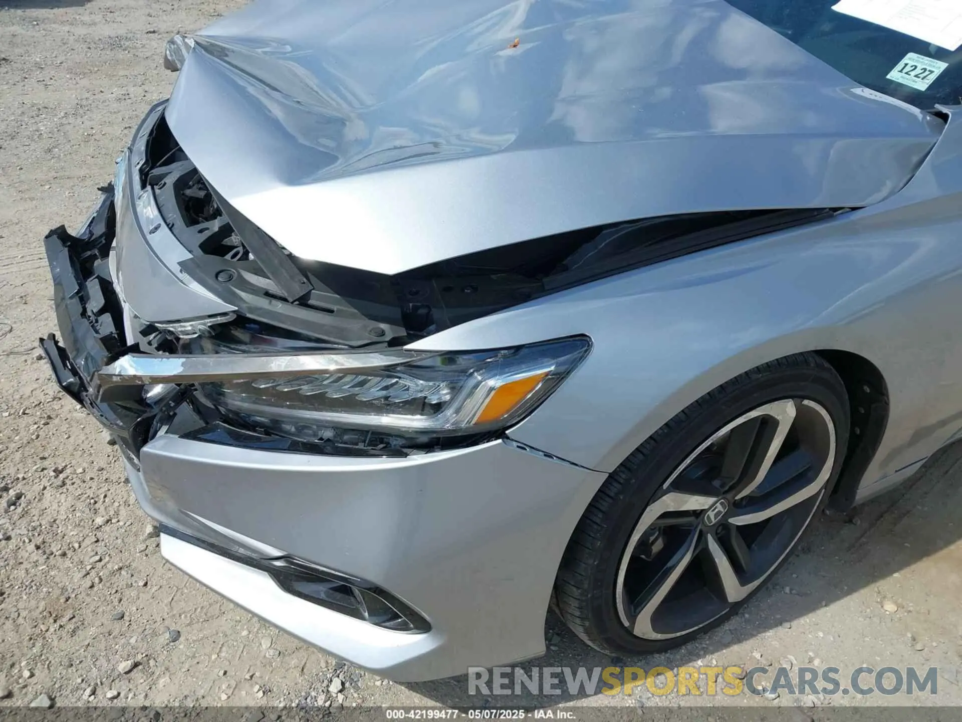 18 Photograph of a damaged car 1HGCV1F34NA039716 HONDA ACCORD 2022