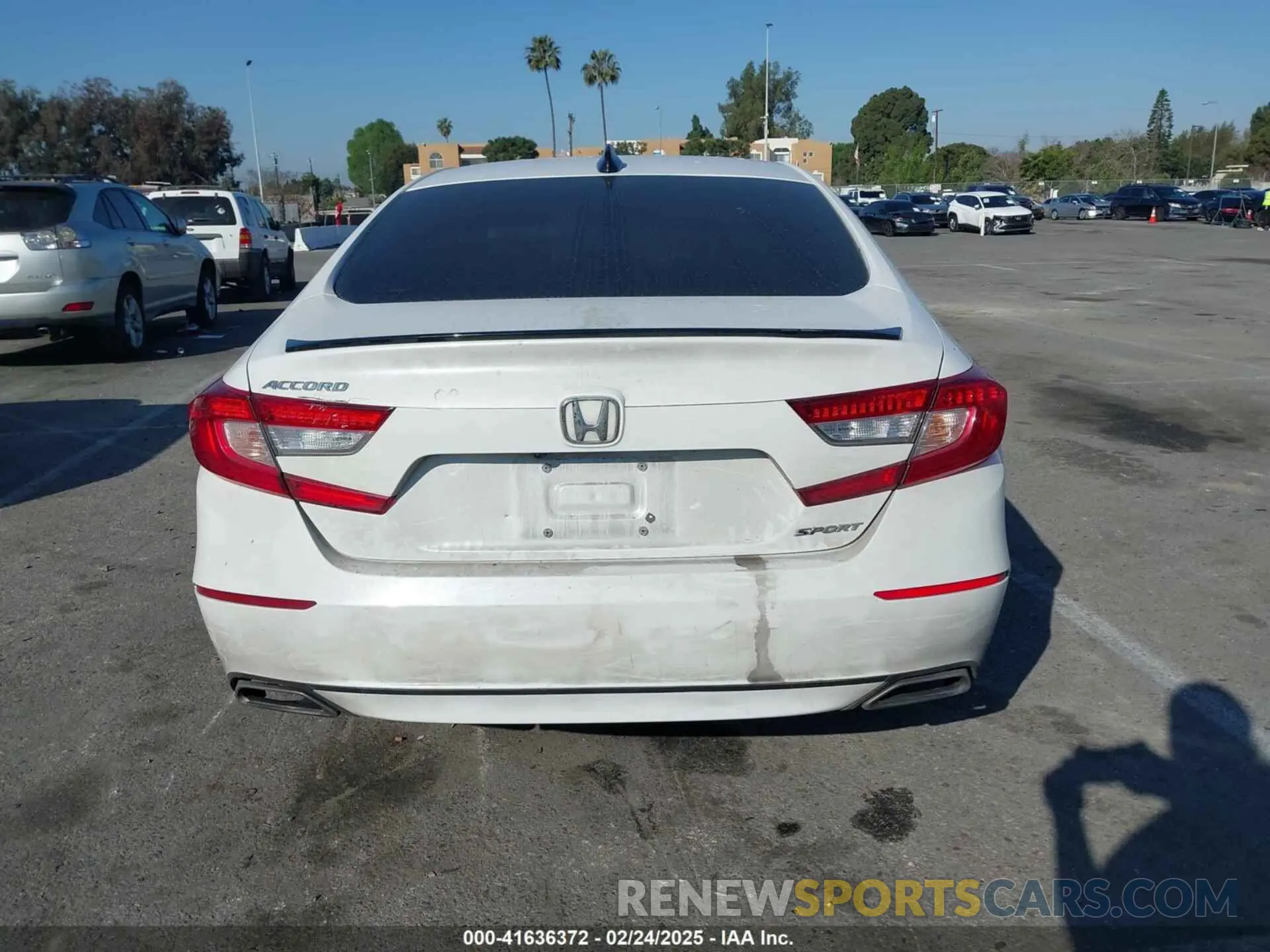 16 Photograph of a damaged car 1HGCV1F34NA052532 HONDA ACCORD 2022