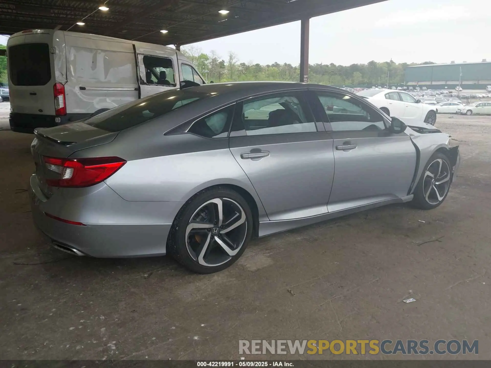 4 Photograph of a damaged car 1HGCV1F35NA003663 HONDA ACCORD 2022