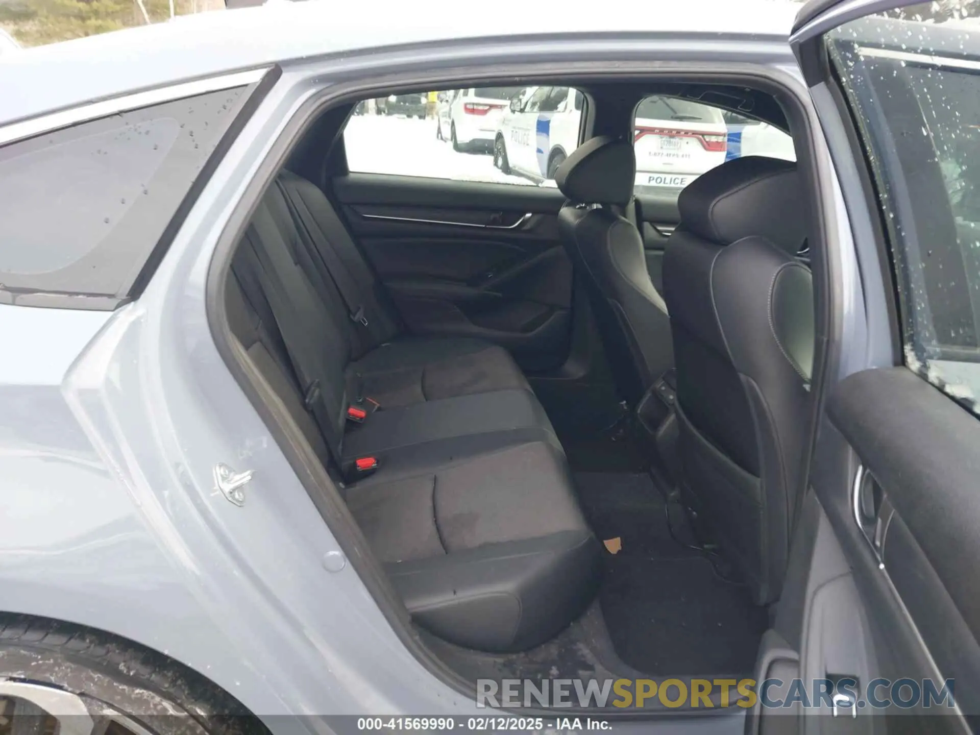 8 Photograph of a damaged car 1HGCV1F35NA038655 HONDA ACCORD 2022