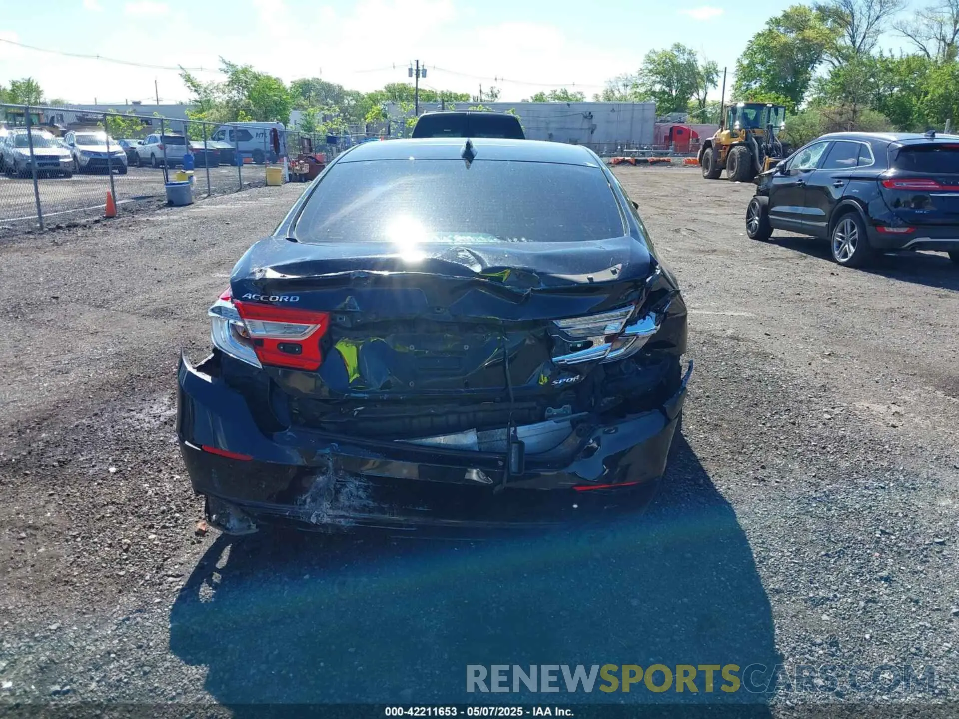16 Photograph of a damaged car 1HGCV1F35NA061806 HONDA ACCORD 2022