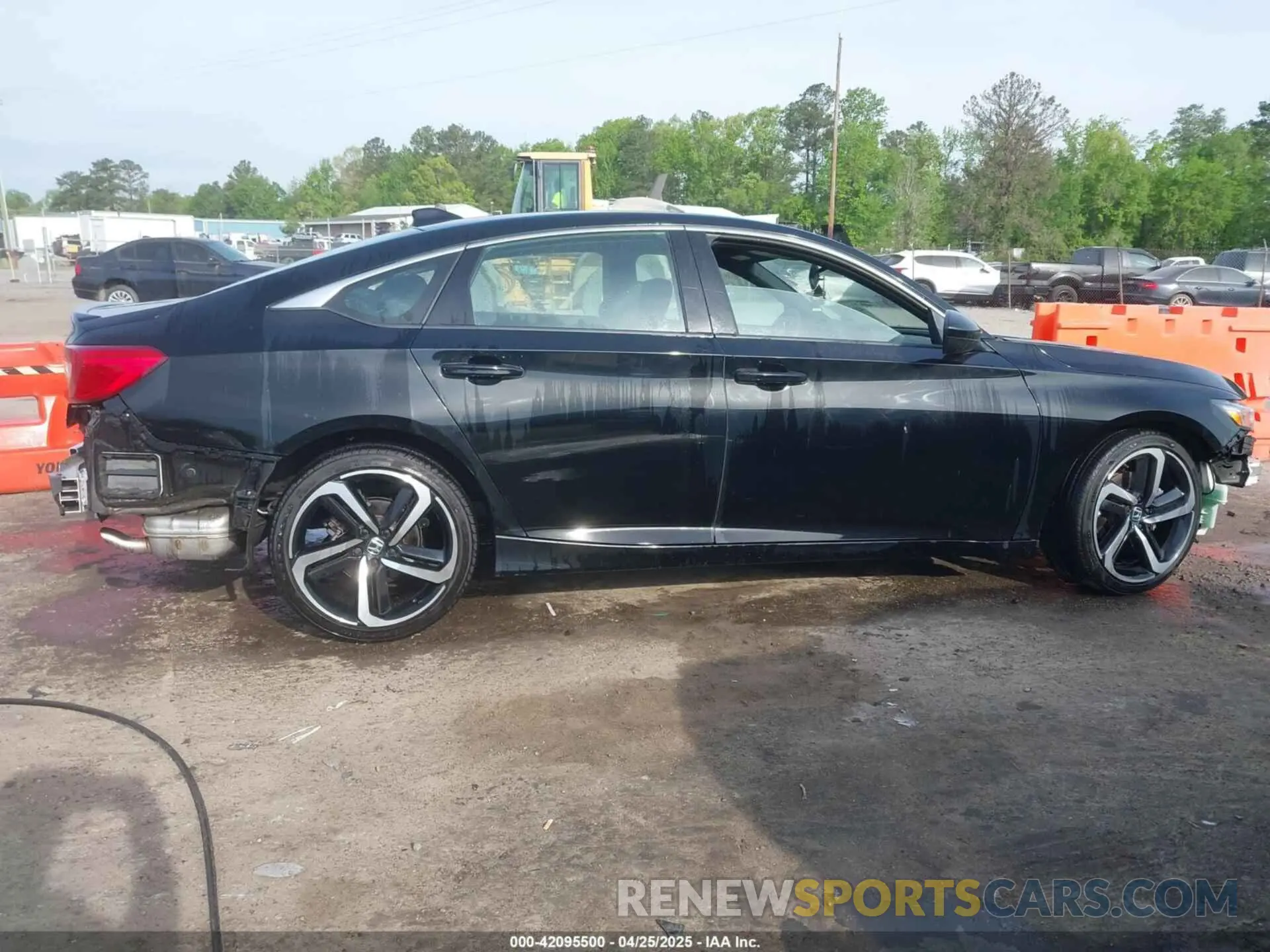 14 Photograph of a damaged car 1HGCV1F35NA070652 HONDA ACCORD 2022