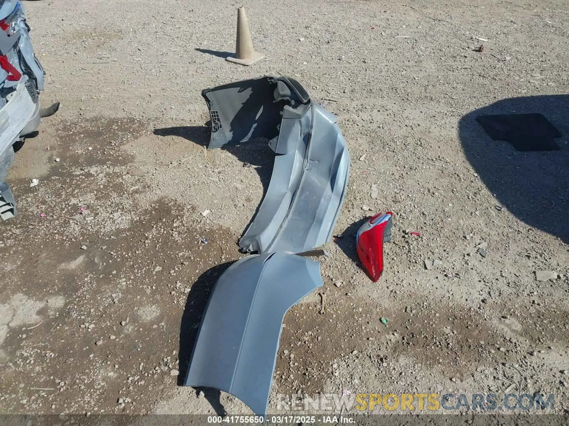 18 Photograph of a damaged car 1HGCV1F35NA079593 HONDA ACCORD 2022