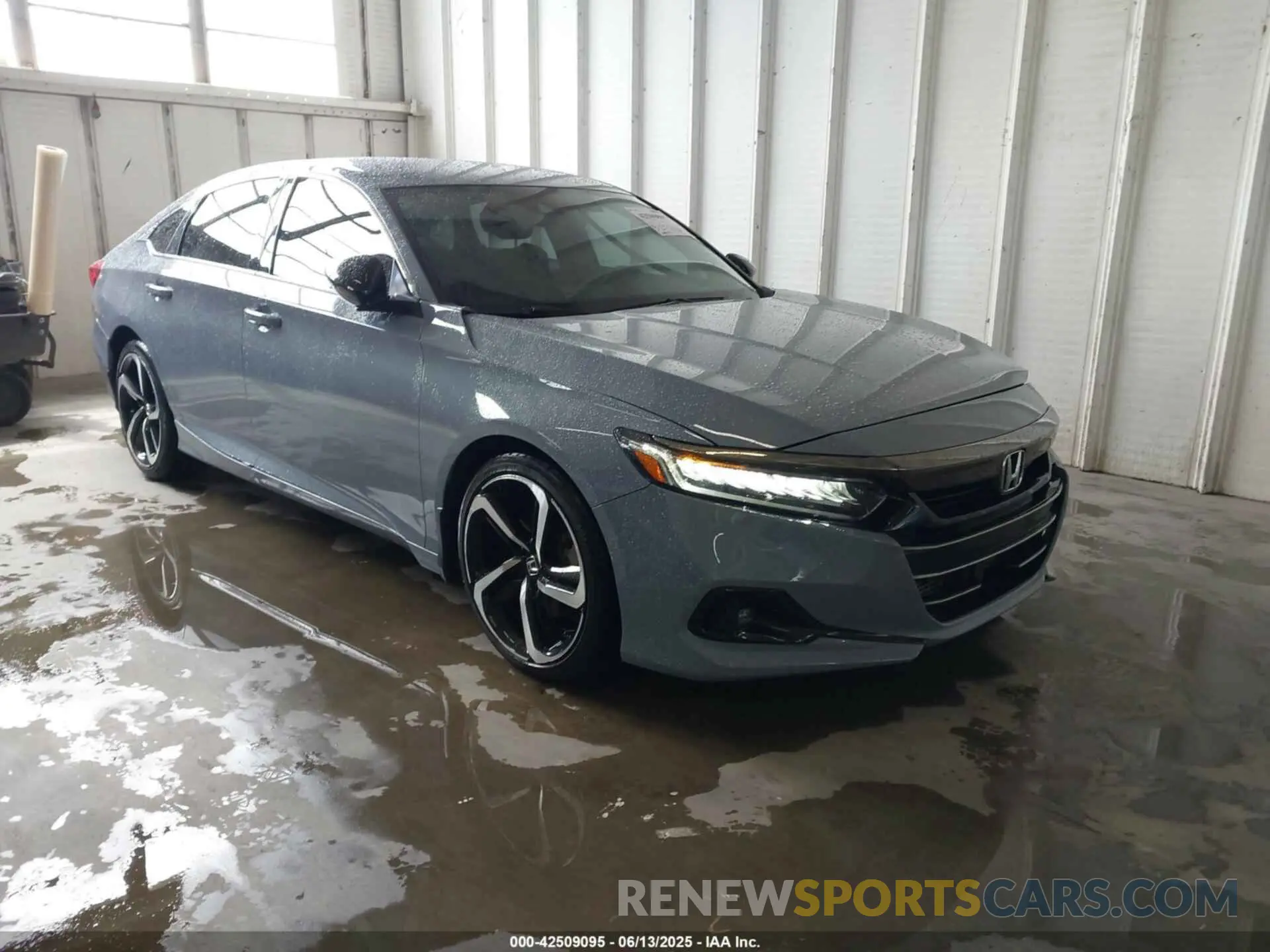 1 Photograph of a damaged car 1HGCV1F35NA084129 HONDA ACCORD 2022