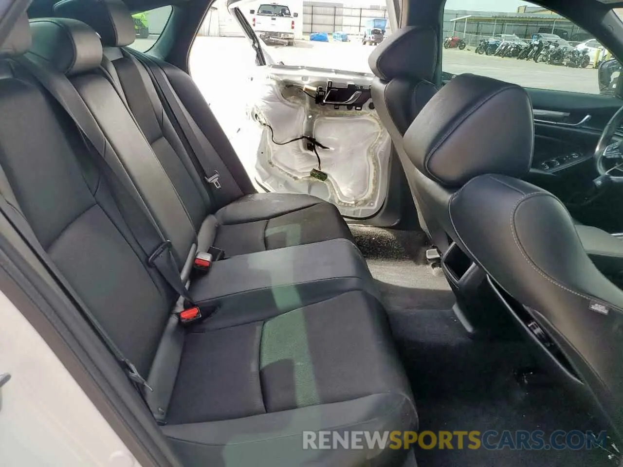 10 Photograph of a damaged car 1HGCV1F35NA095132 HONDA ACCORD 2022