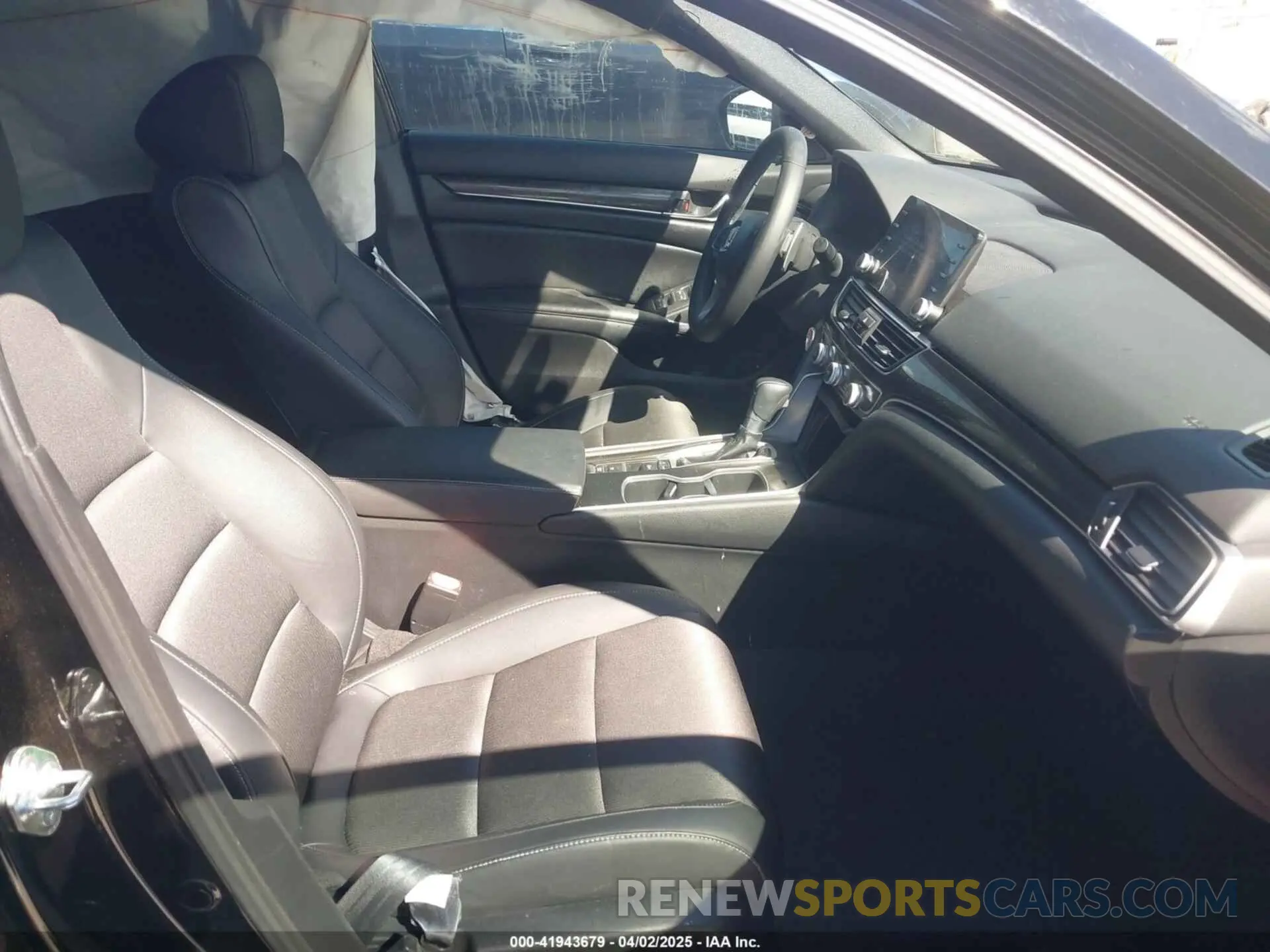 5 Photograph of a damaged car 1HGCV1F35NA107134 HONDA ACCORD 2022