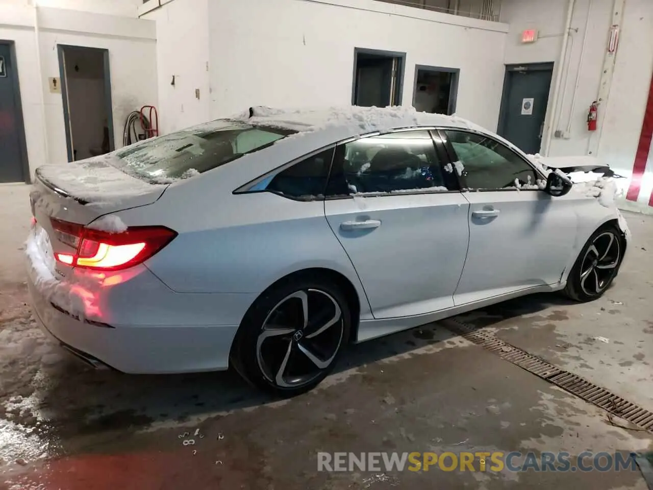 3 Photograph of a damaged car 1HGCV1F36NA039958 HONDA ACCORD 2022