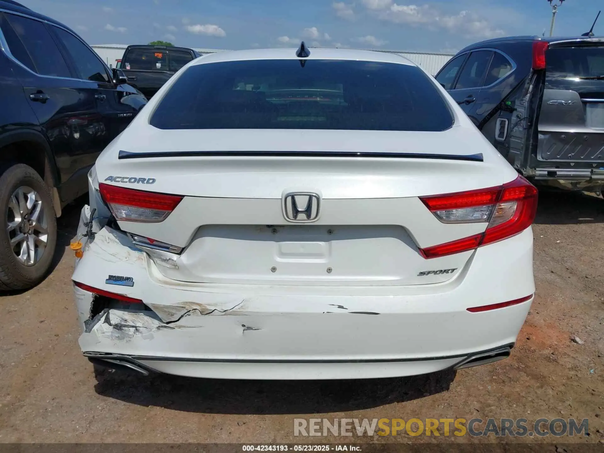 17 Photograph of a damaged car 1HGCV1F36NA049809 HONDA ACCORD 2022