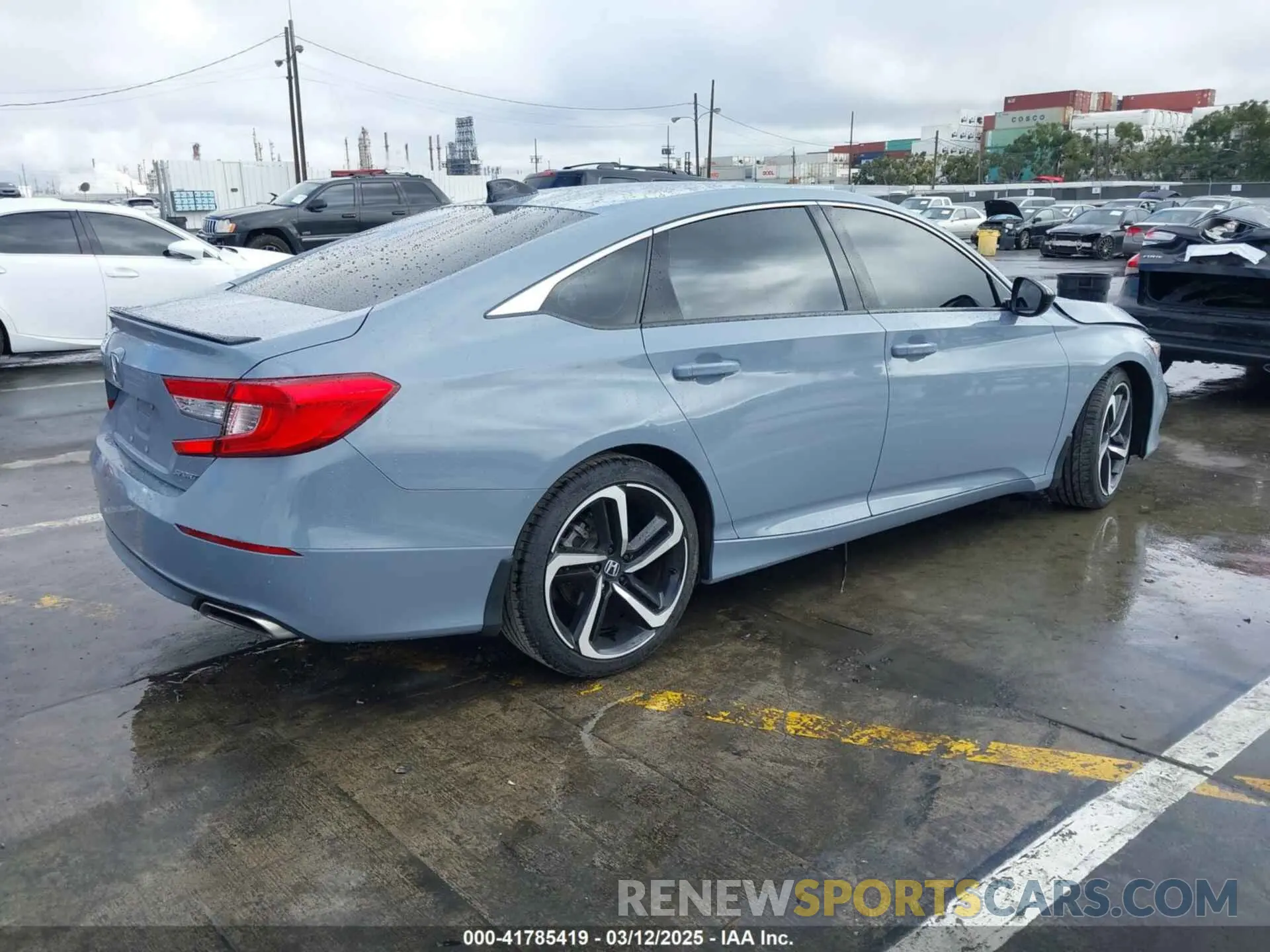 4 Photograph of a damaged car 1HGCV1F36NA072393 HONDA ACCORD 2022