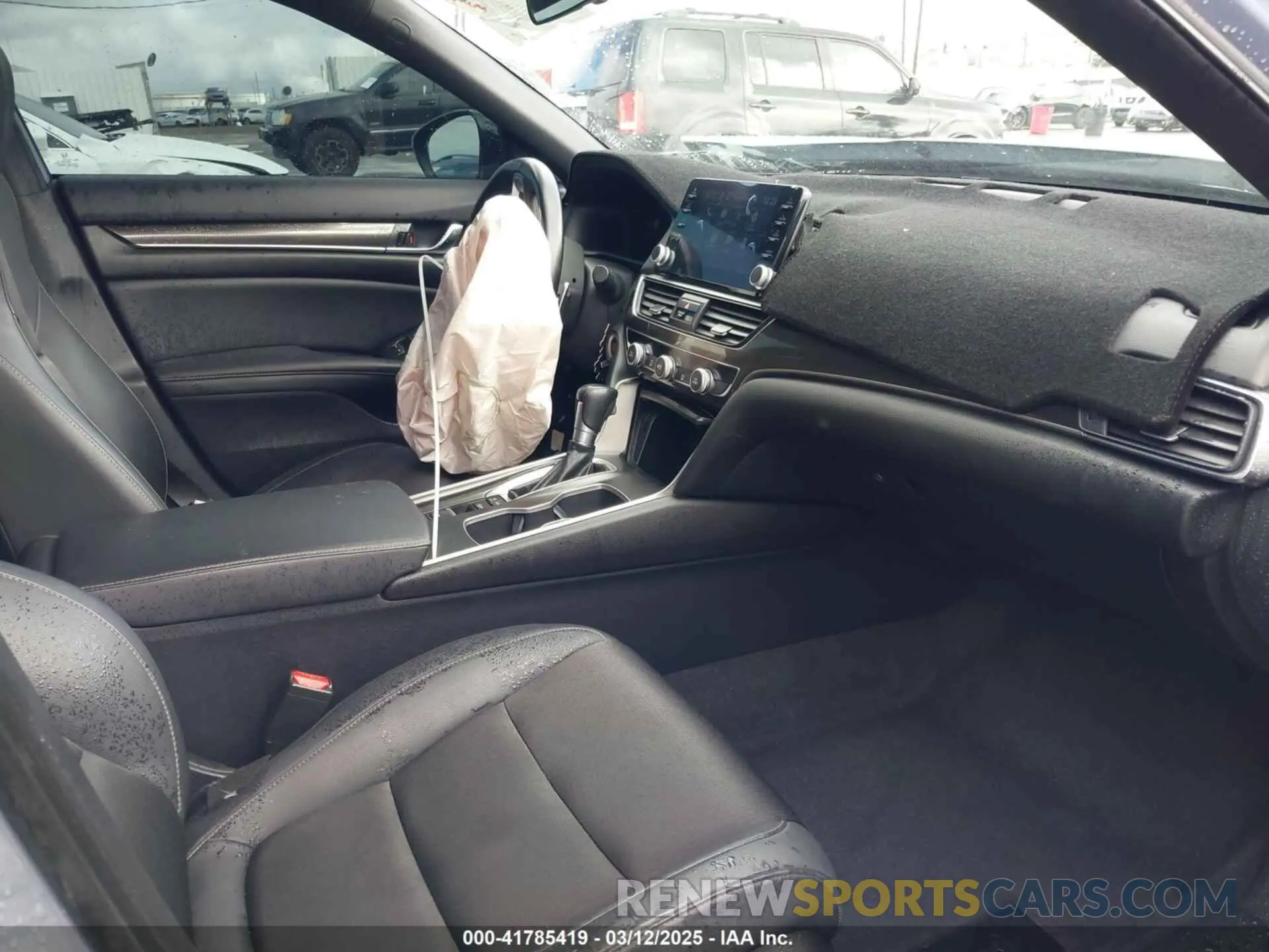 5 Photograph of a damaged car 1HGCV1F36NA072393 HONDA ACCORD 2022