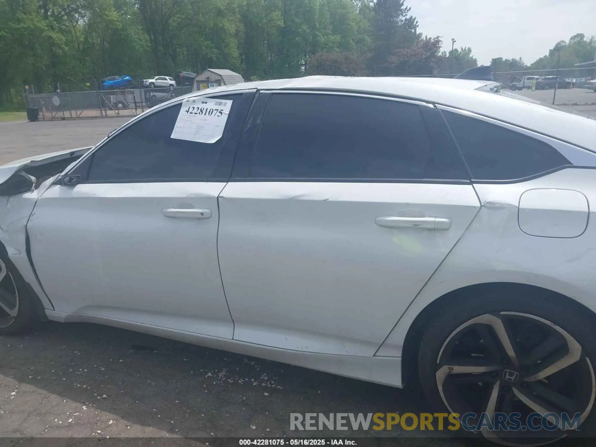 15 Photograph of a damaged car 1HGCV1F36NA078324 HONDA ACCORD 2022
