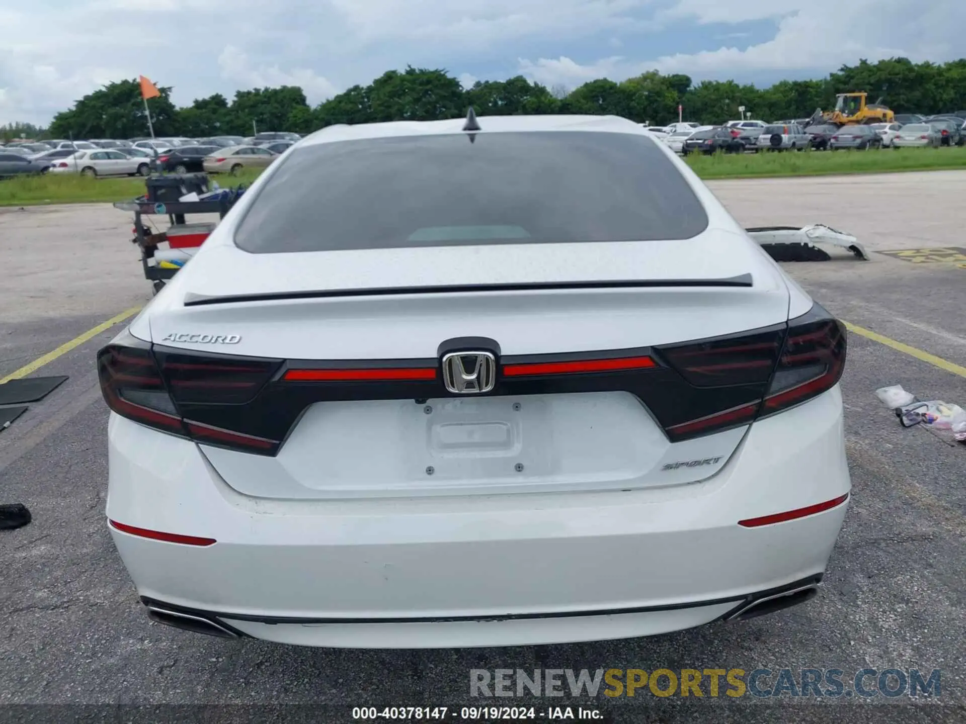 17 Photograph of a damaged car 1HGCV1F36NA079392 HONDA ACCORD 2022