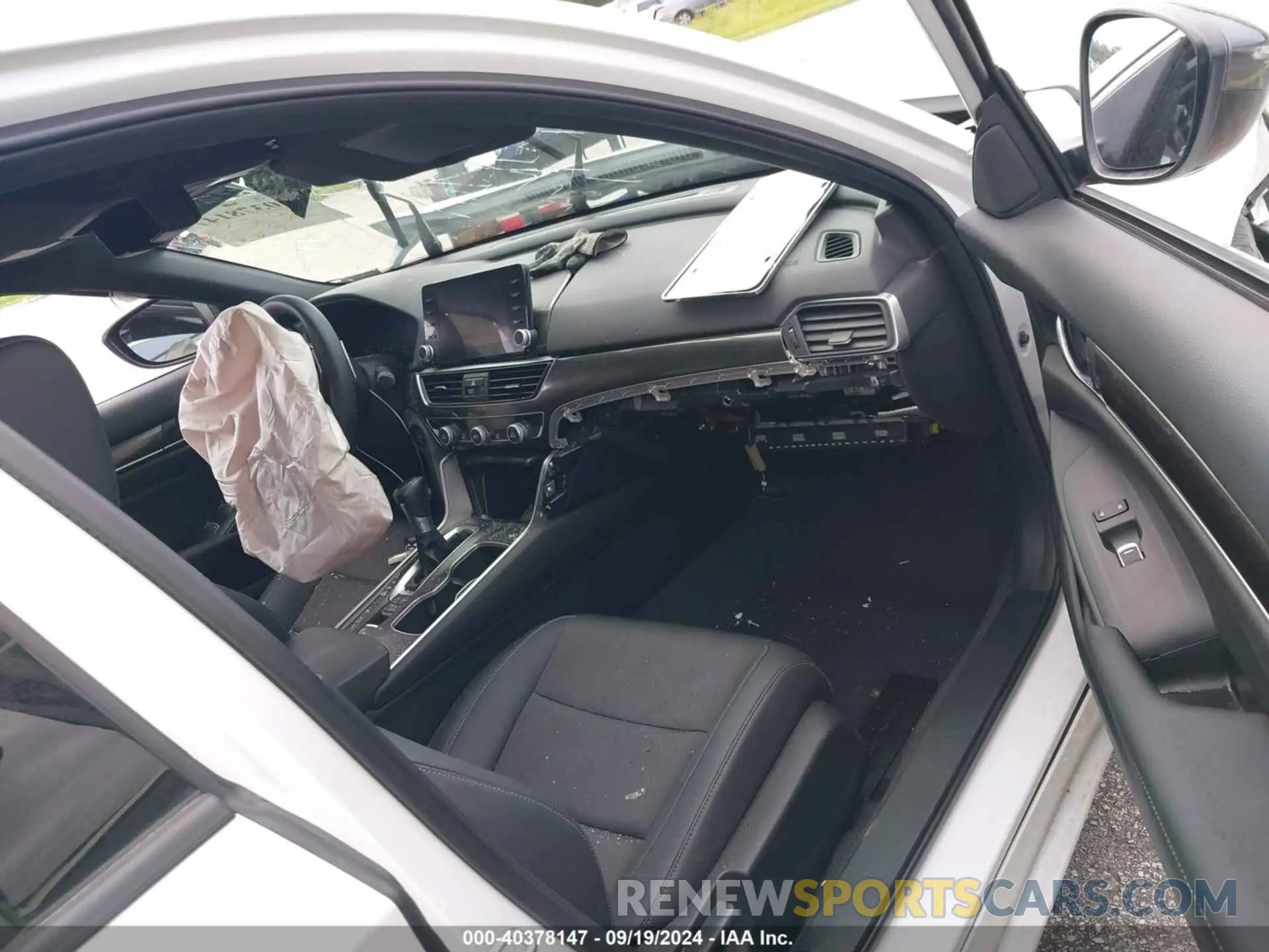 5 Photograph of a damaged car 1HGCV1F36NA079392 HONDA ACCORD 2022