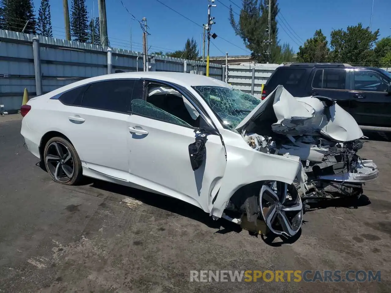 4 Photograph of a damaged car 1HGCV1F36NA099139 HONDA ACCORD 2022