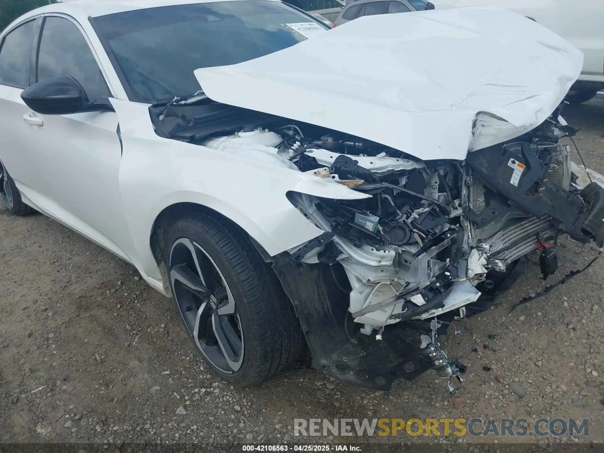 6 Photograph of a damaged car 1HGCV1F36NA101665 HONDA ACCORD 2022