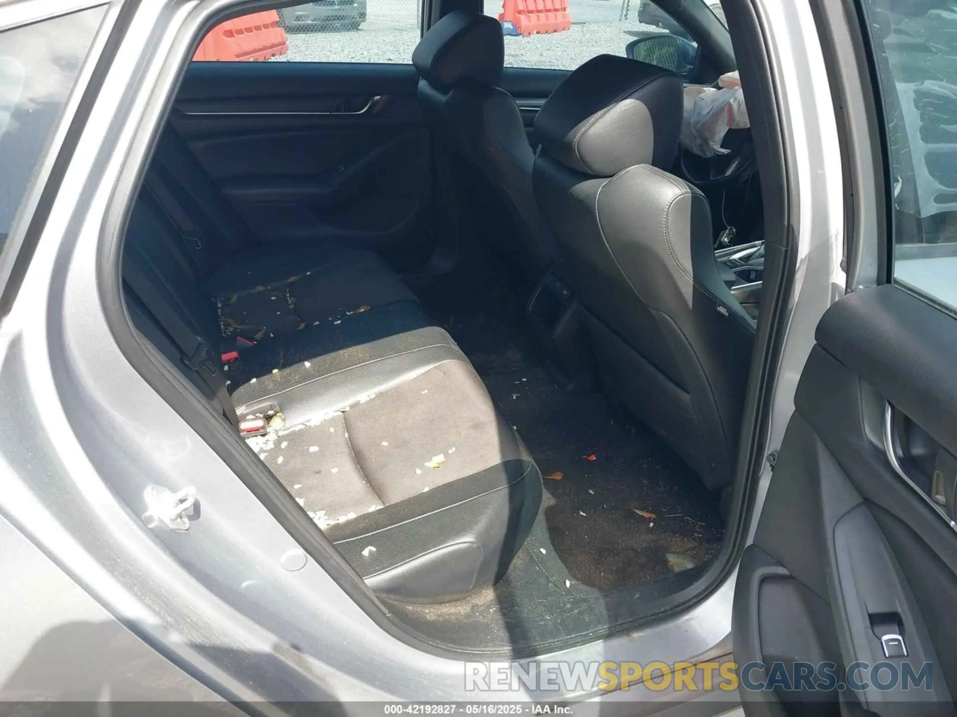 8 Photograph of a damaged car 1HGCV1F37NA043372 HONDA ACCORD 2022