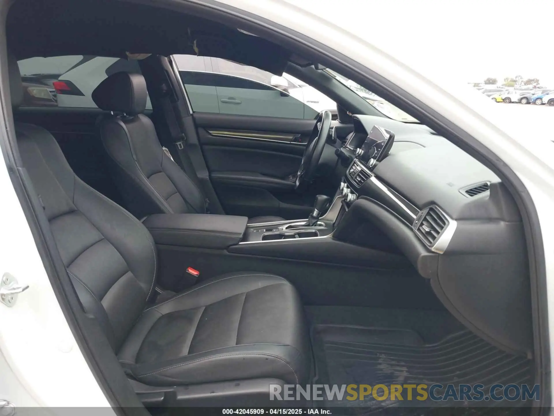 5 Photograph of a damaged car 1HGCV1F37NA049642 HONDA ACCORD 2022