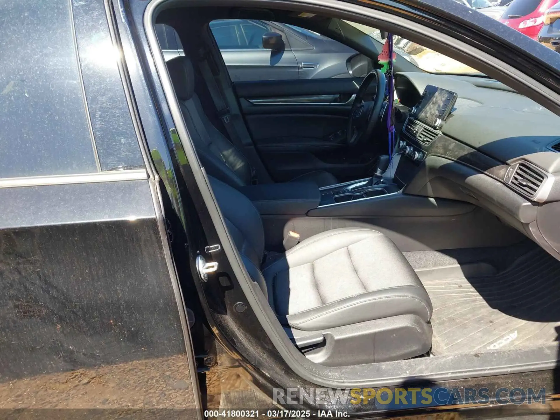 5 Photograph of a damaged car 1HGCV1F37NA079711 HONDA ACCORD 2022