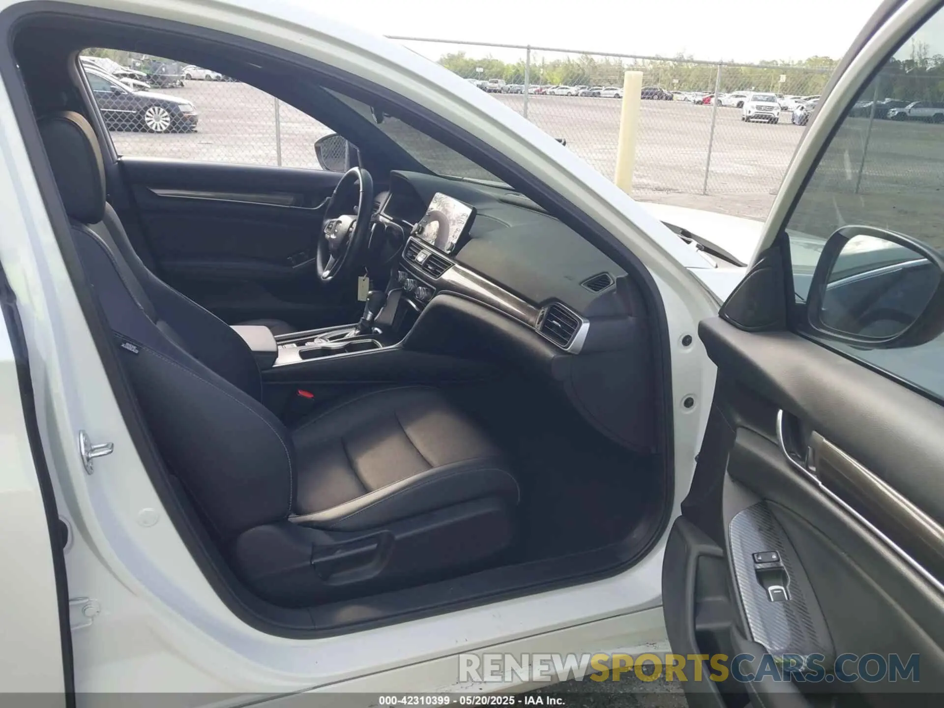 5 Photograph of a damaged car 1HGCV1F37NA113565 HONDA ACCORD 2022