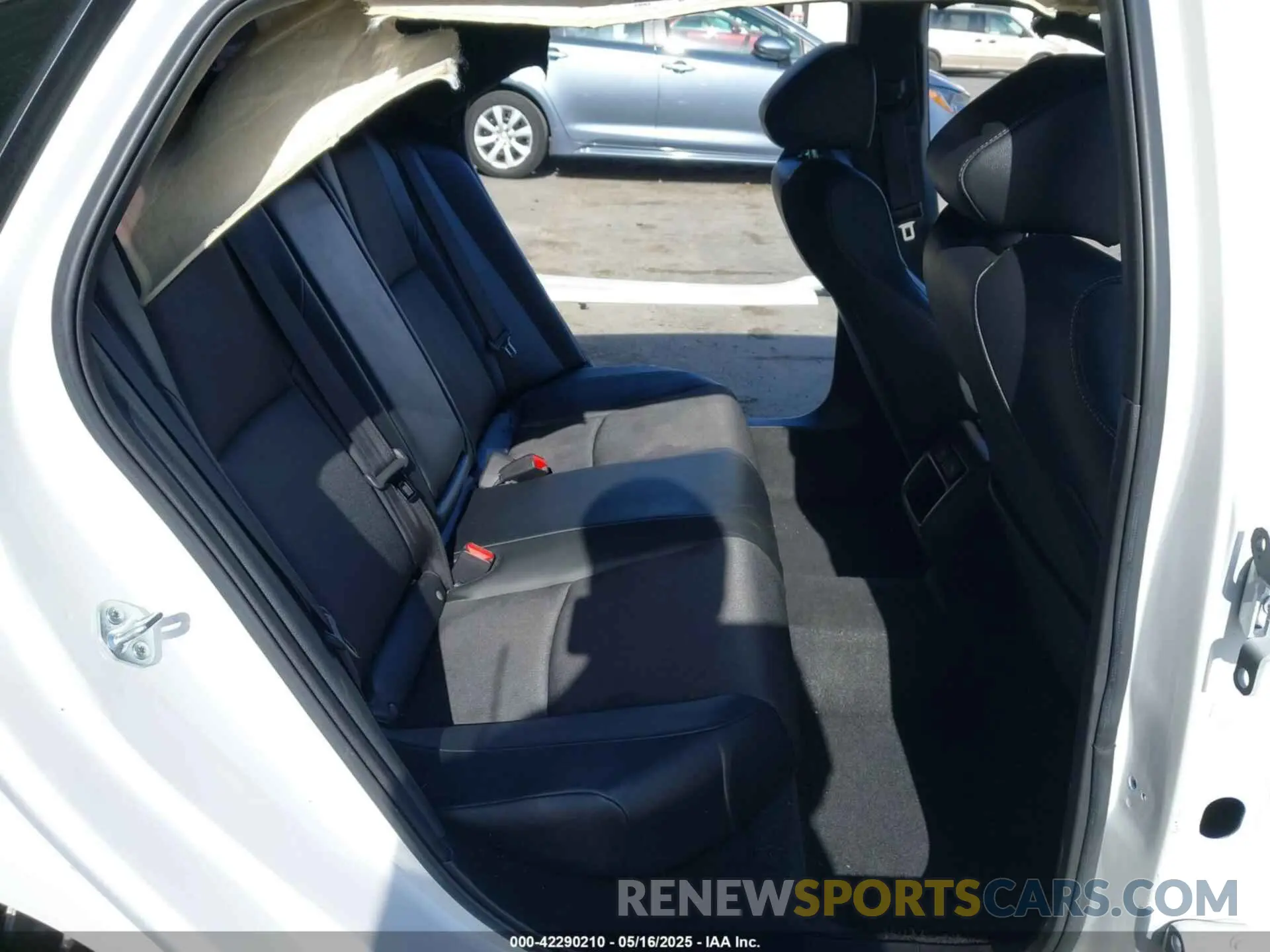 8 Photograph of a damaged car 1HGCV1F38NA049472 HONDA ACCORD 2022