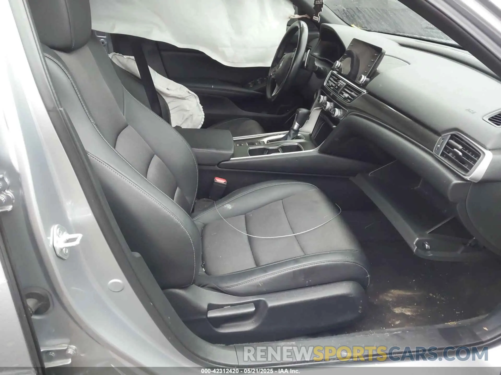 5 Photograph of a damaged car 1HGCV1F38NA058818 HONDA ACCORD 2022