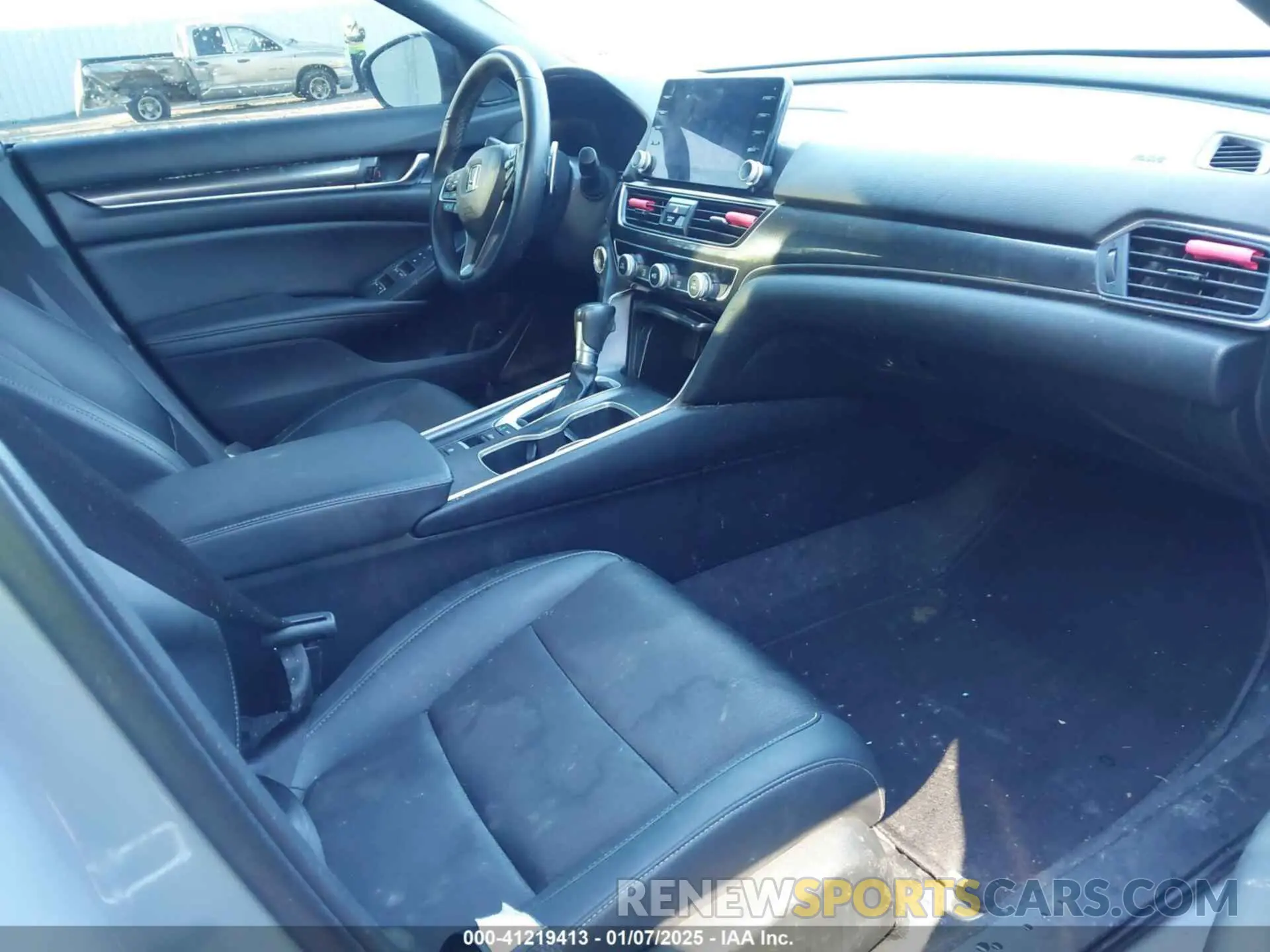 5 Photograph of a damaged car 1HGCV1F38NA107466 HONDA ACCORD 2022