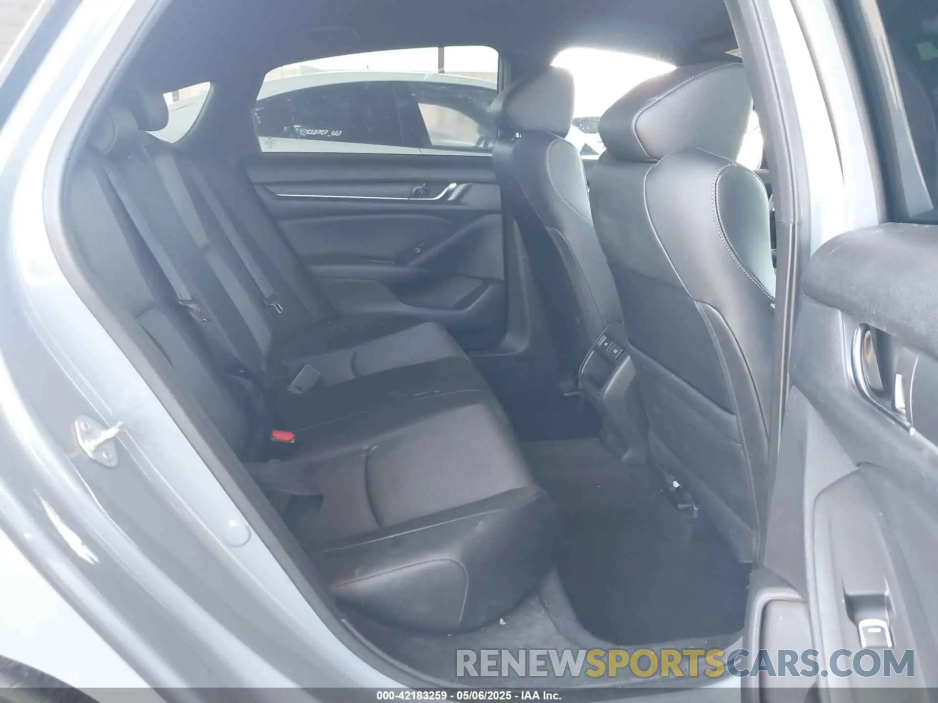 8 Photograph of a damaged car 1HGCV1F38NA108097 HONDA ACCORD 2022