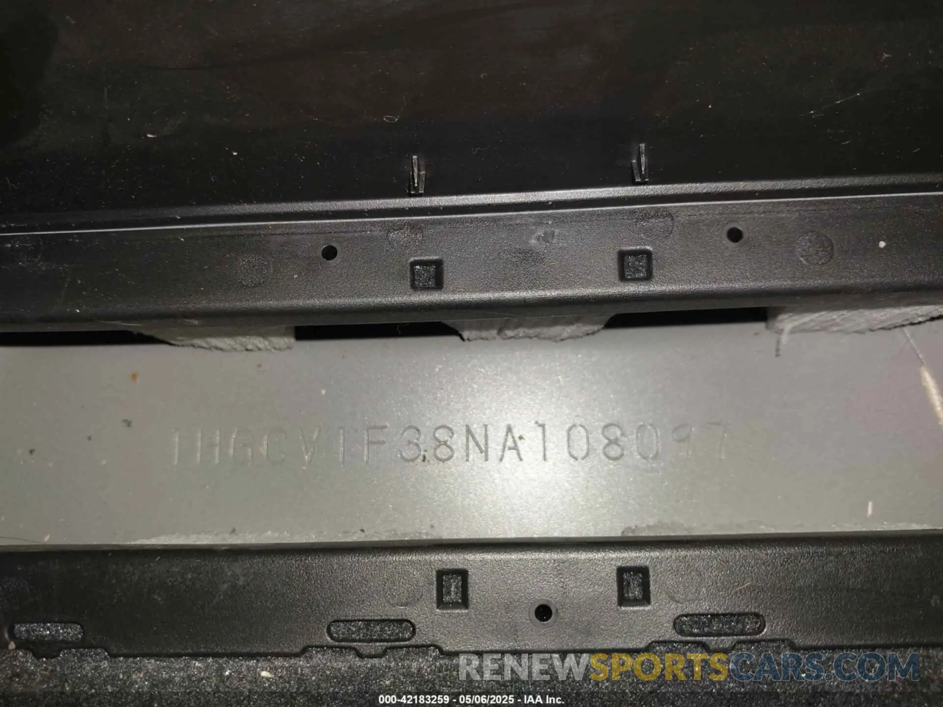9 Photograph of a damaged car 1HGCV1F38NA108097 HONDA ACCORD 2022