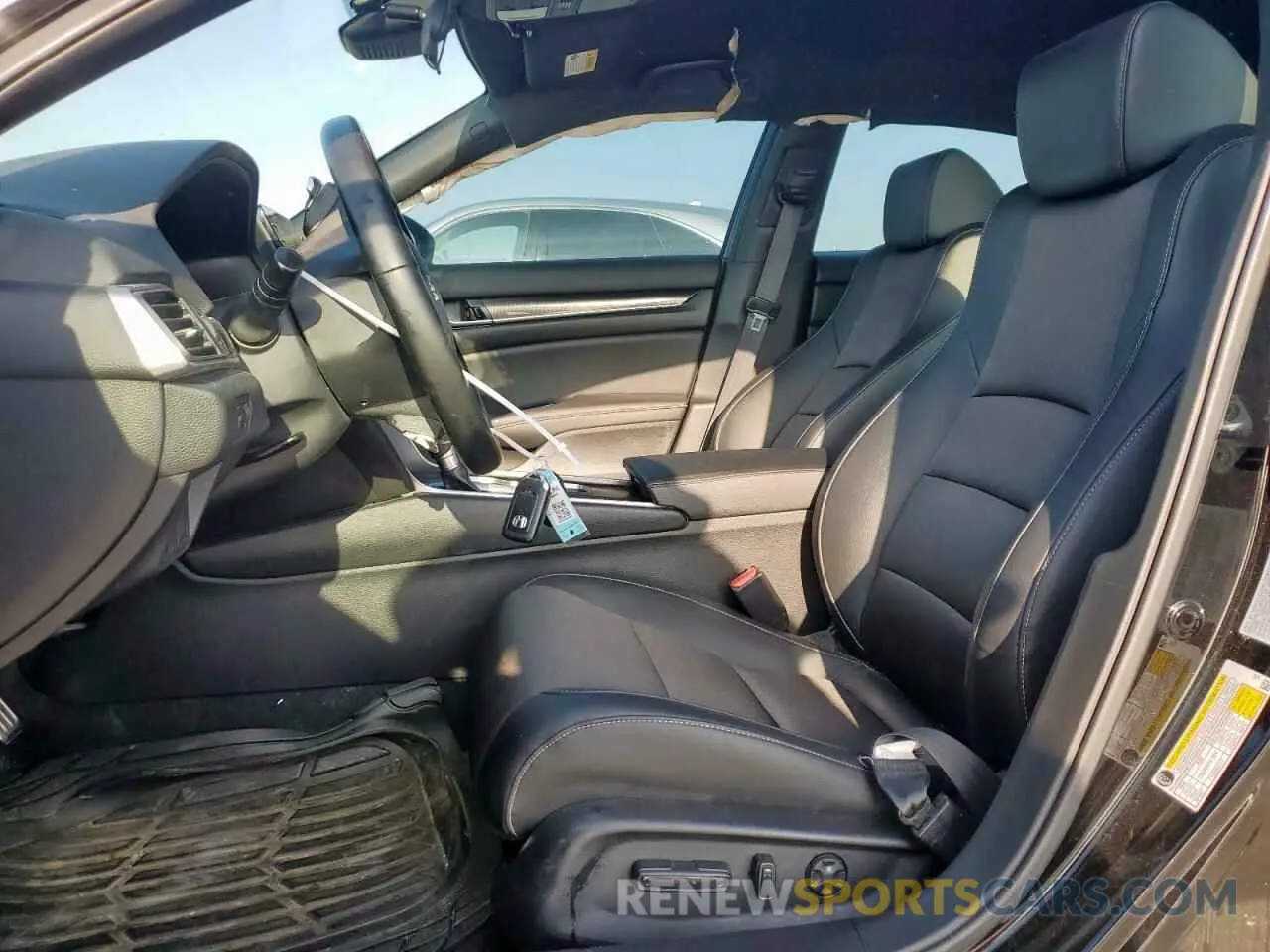 7 Photograph of a damaged car 1HGCV1F38NA110092 HONDA ACCORD 2022