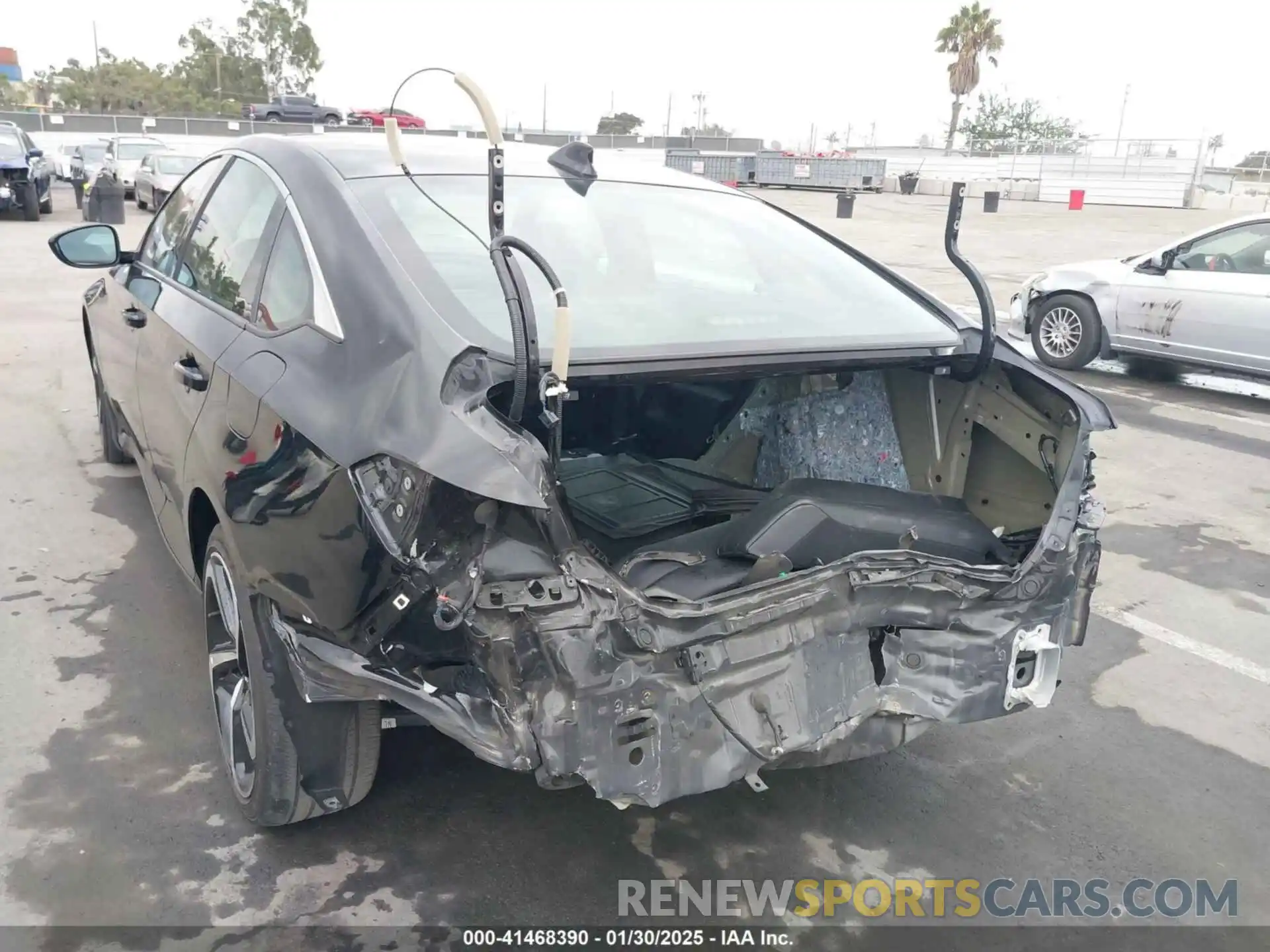 6 Photograph of a damaged car 1HGCV1F38NA118127 HONDA ACCORD 2022