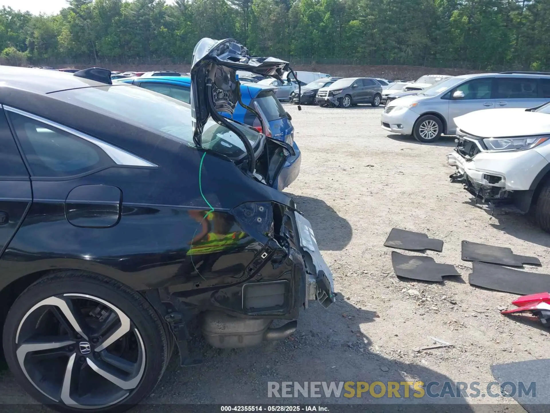6 Photograph of a damaged car 1HGCV1F39NA023656 HONDA ACCORD 2022